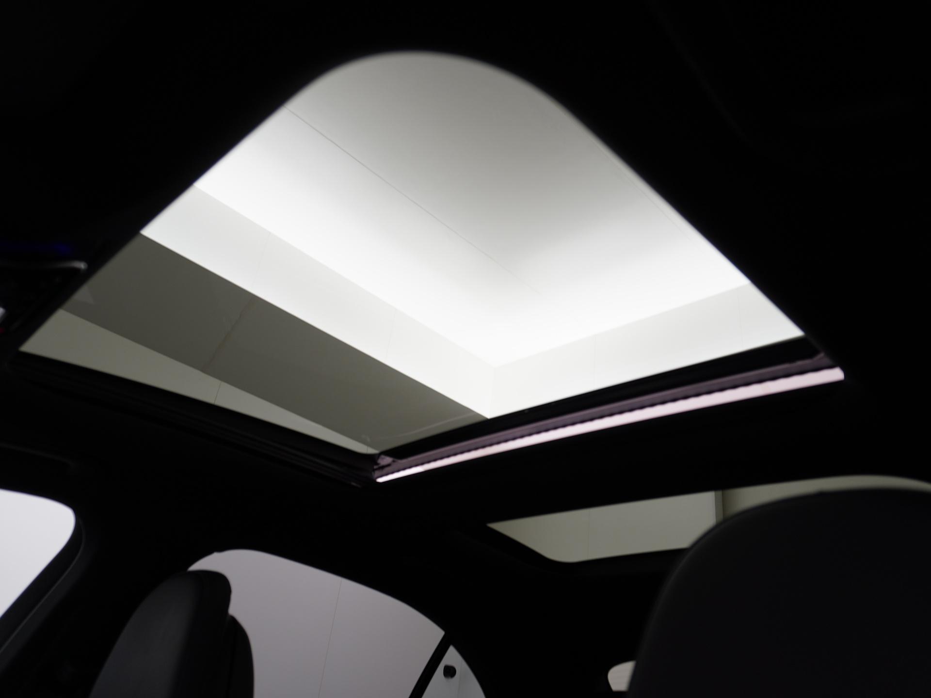 Mercedes-Benz C-Klasse 180 AMG Line 1