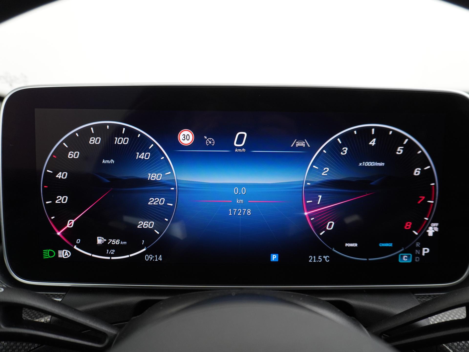 Mercedes-Benz C-Klasse 180 AMG Line 33