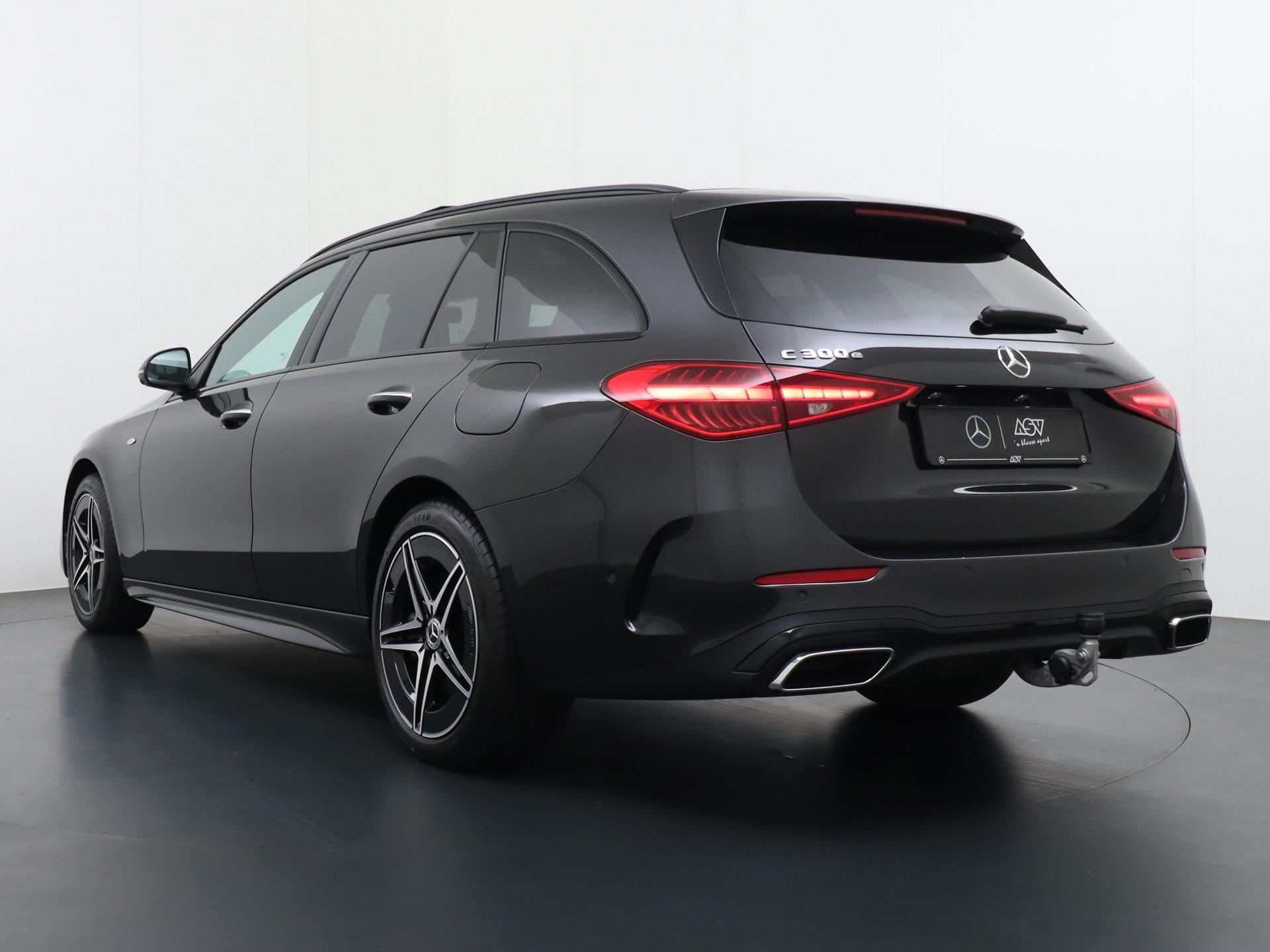 Mercedes-Benz C-Klasse Estate 300 e Business Solution AMG 2