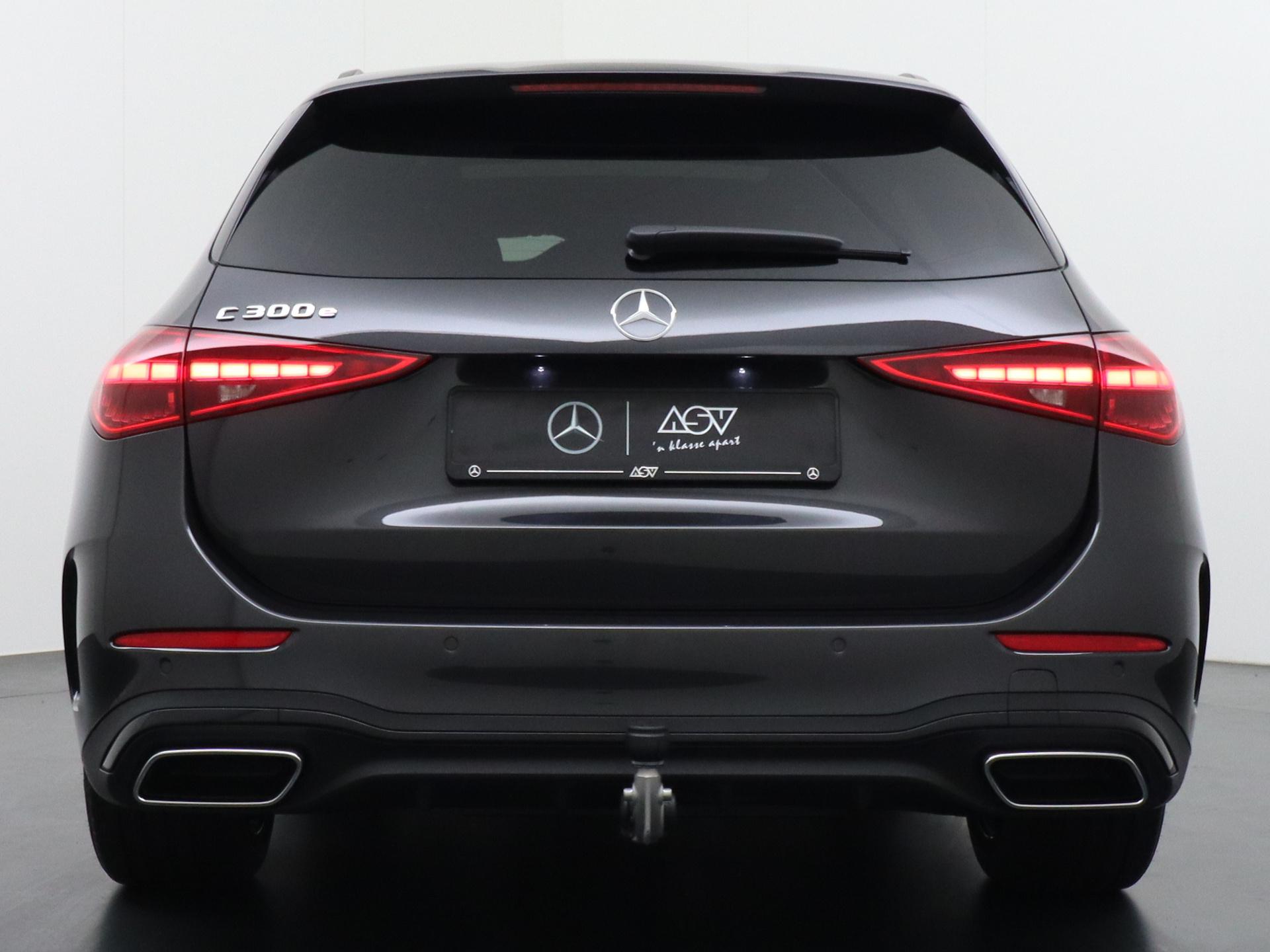 Mercedes-Benz C-Klasse Estate 300 e Business Solution AMG 3