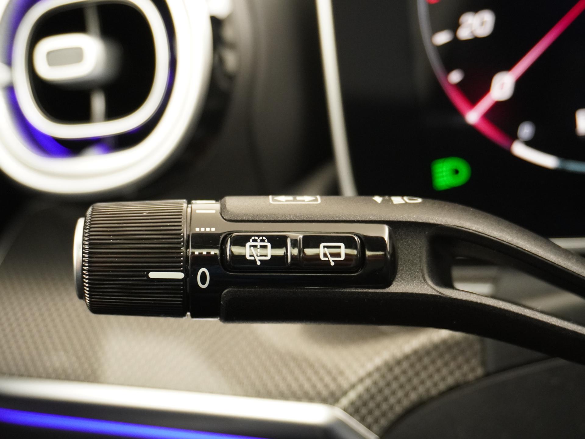 Mercedes-Benz C-Klasse Estate 300 e Business Solution AMG 30