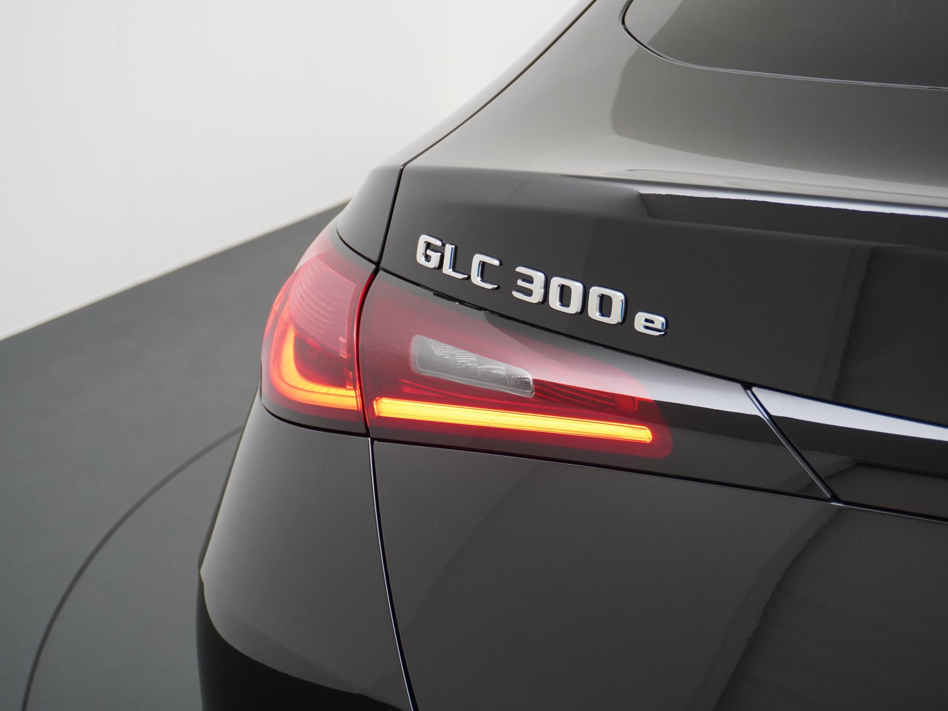 Mercedes-Benz GLC-klasse Coupé 300e 4MATIC Sport Edition 18