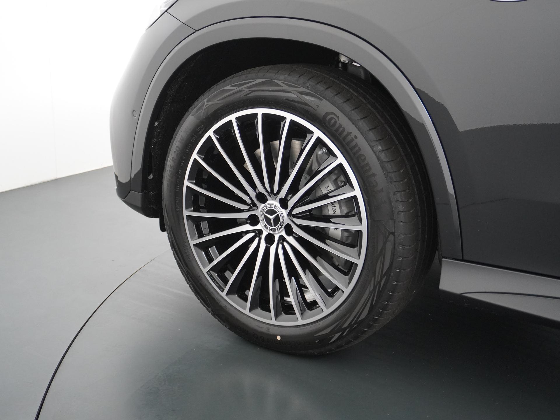 Mercedes-Benz GLC Coupé 300e 4MATIC Sport Edition 16