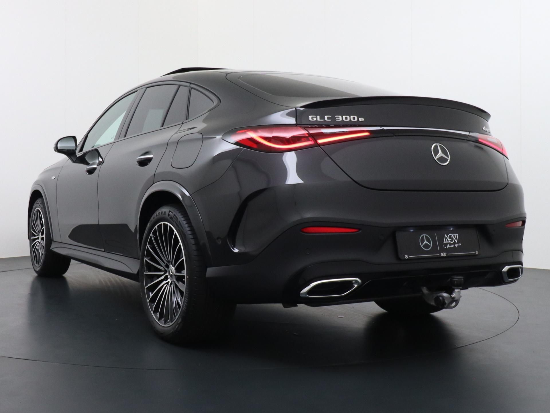 Mercedes-Benz GLC Coupé 300e 4MATIC Sport Edition 2