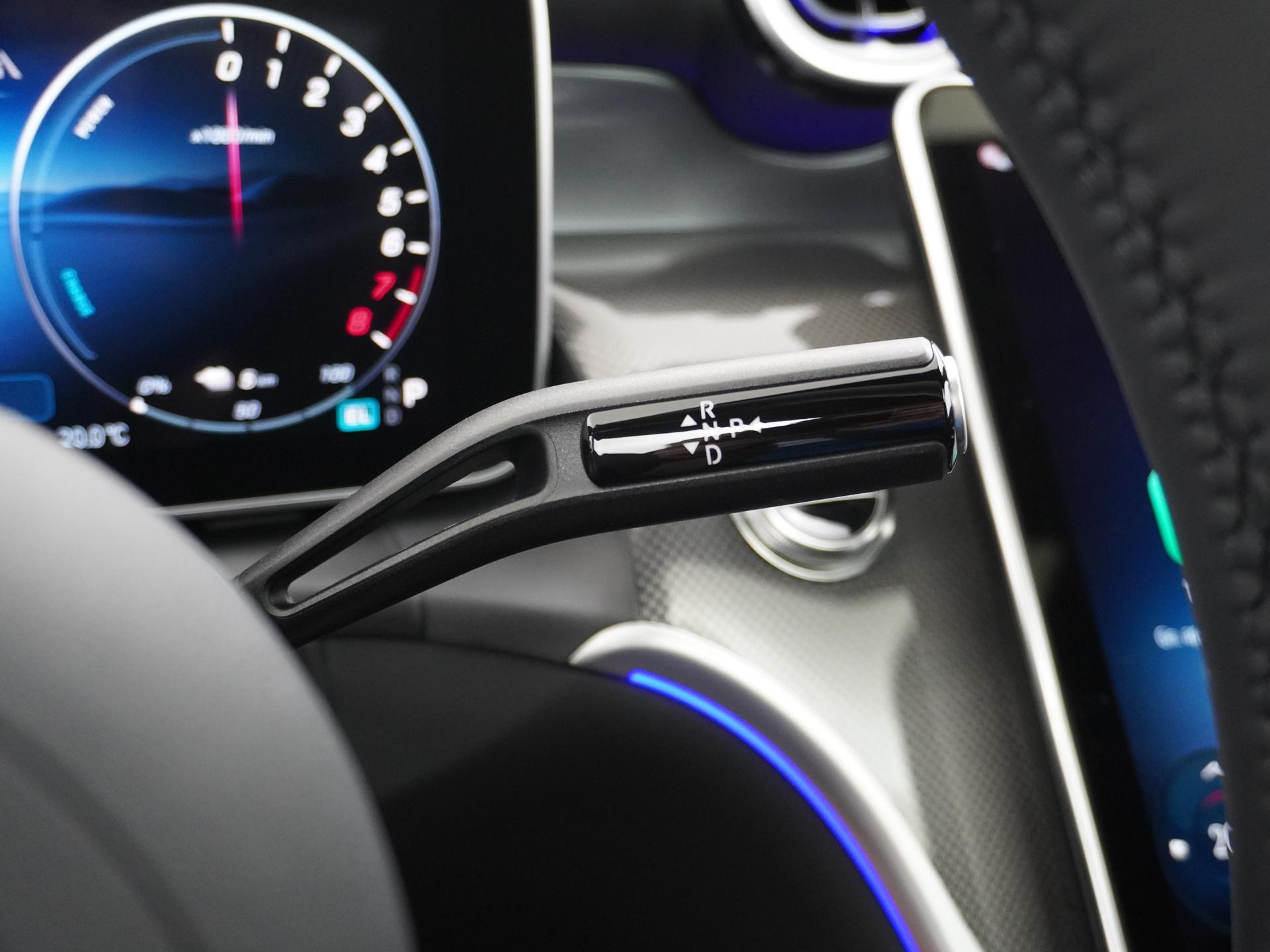 Mercedes-Benz GLC Coupé 300e 4MATIC Sport Edition 32