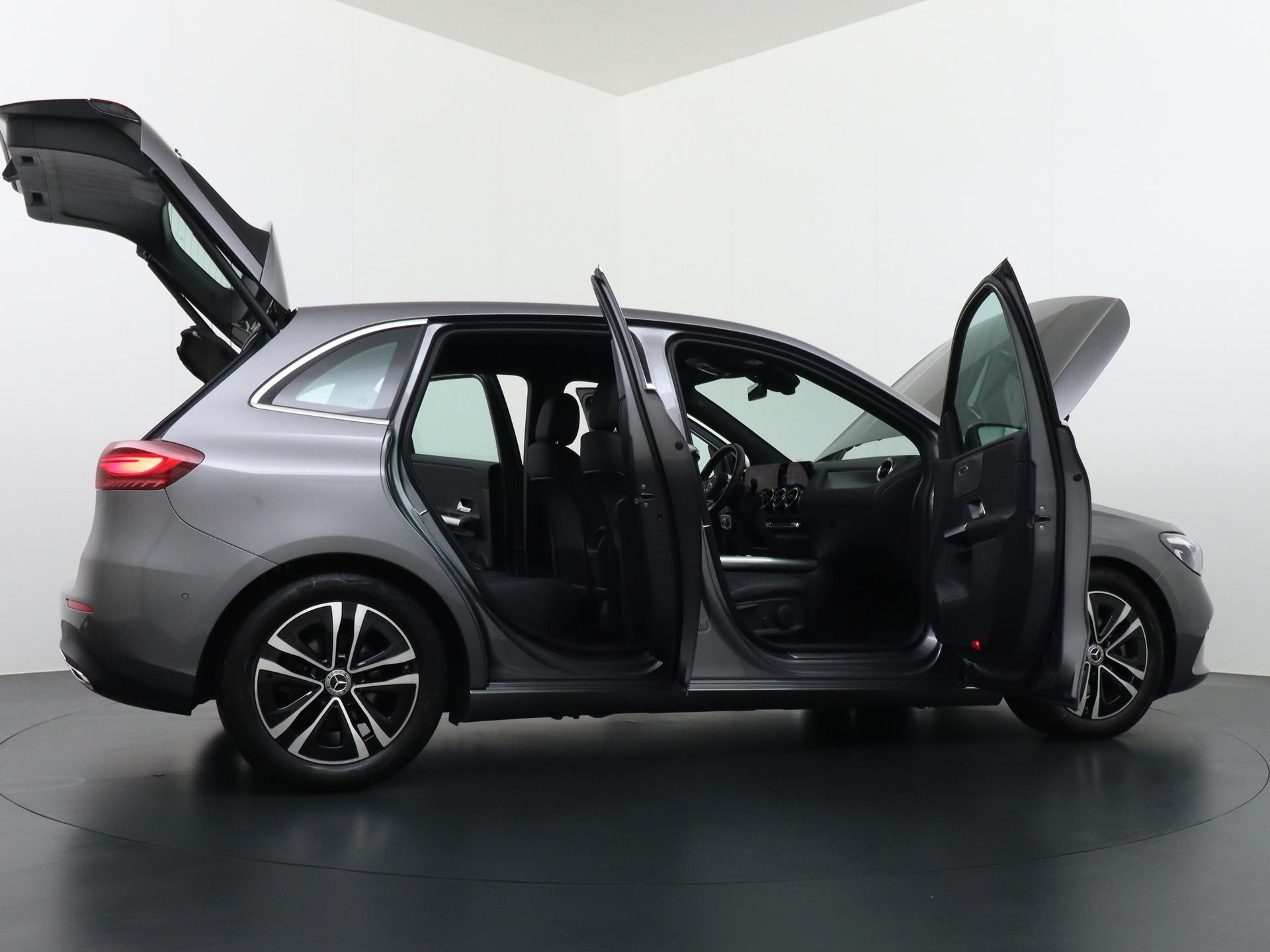 Mercedes-Benz B-Klasse 180d Luxury Line 14