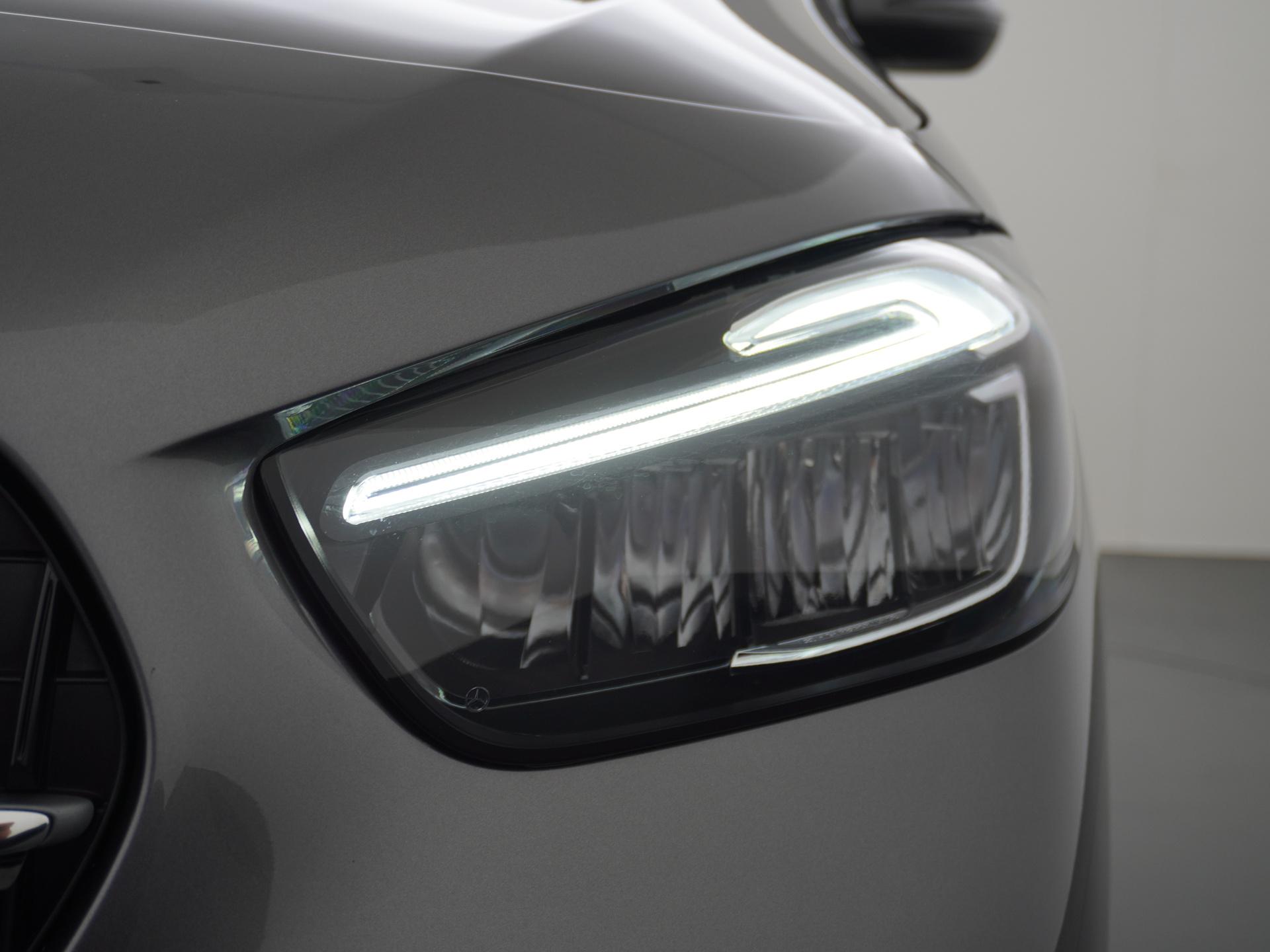 Mercedes-Benz B-Klasse 180d Luxury Line 20