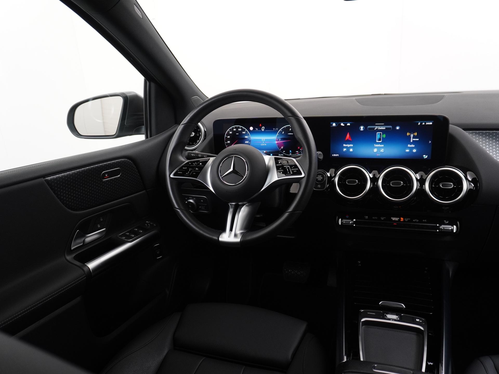 Mercedes-Benz B-Klasse 180d Luxury Line 26