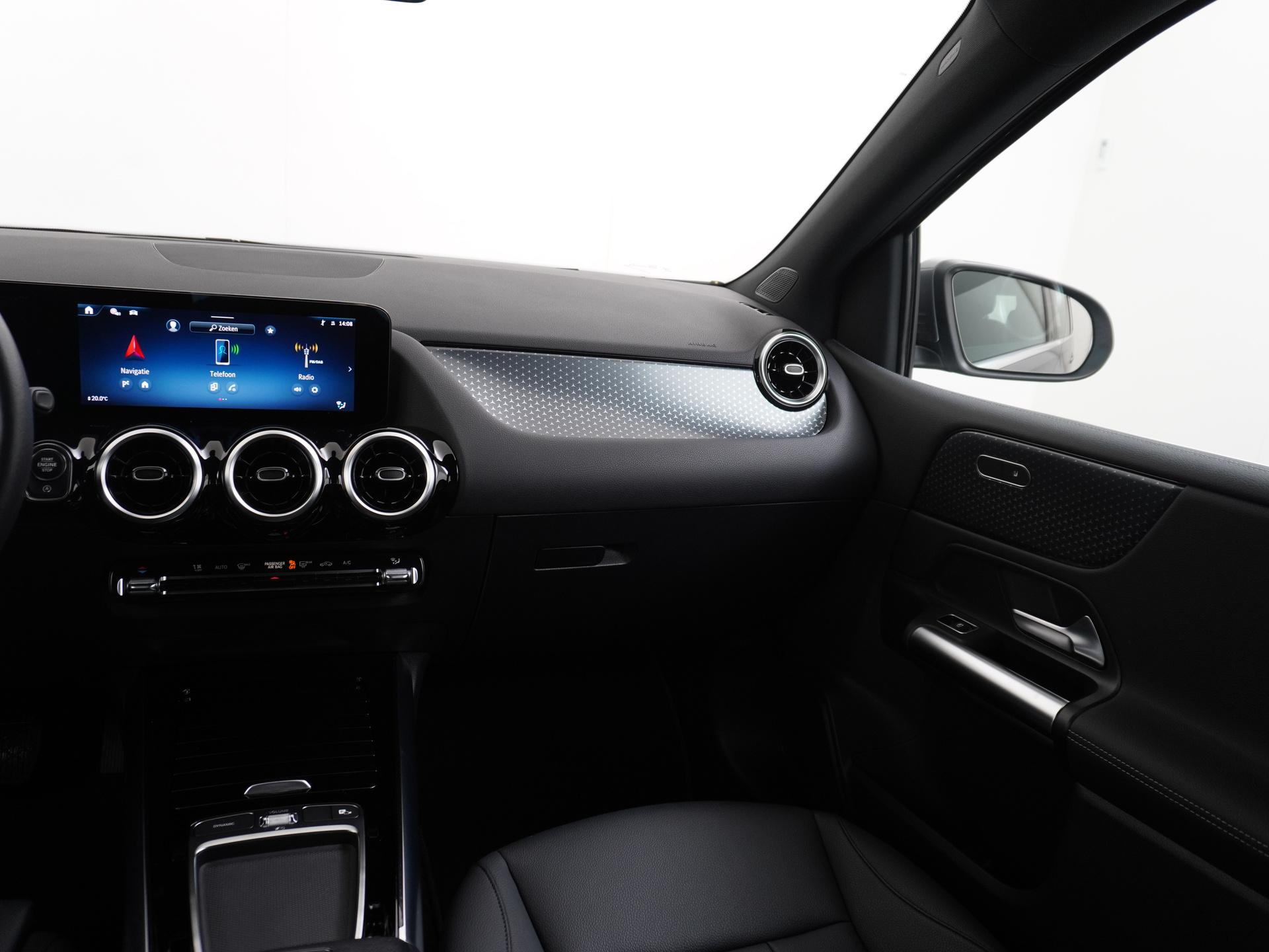 Mercedes-Benz B-Klasse 180d Luxury Line 27