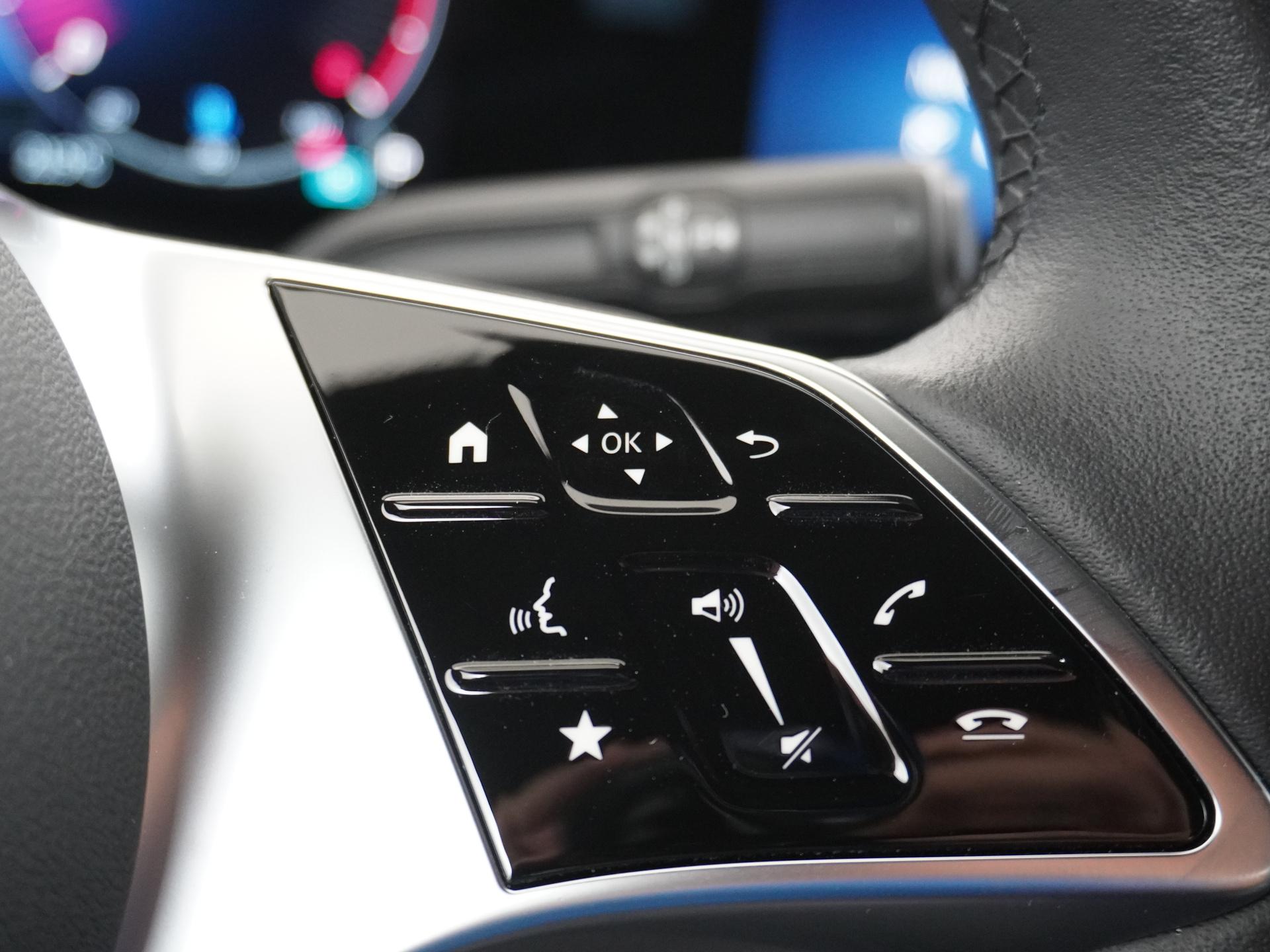 Mercedes-Benz B-Klasse 180d Luxury Line 33