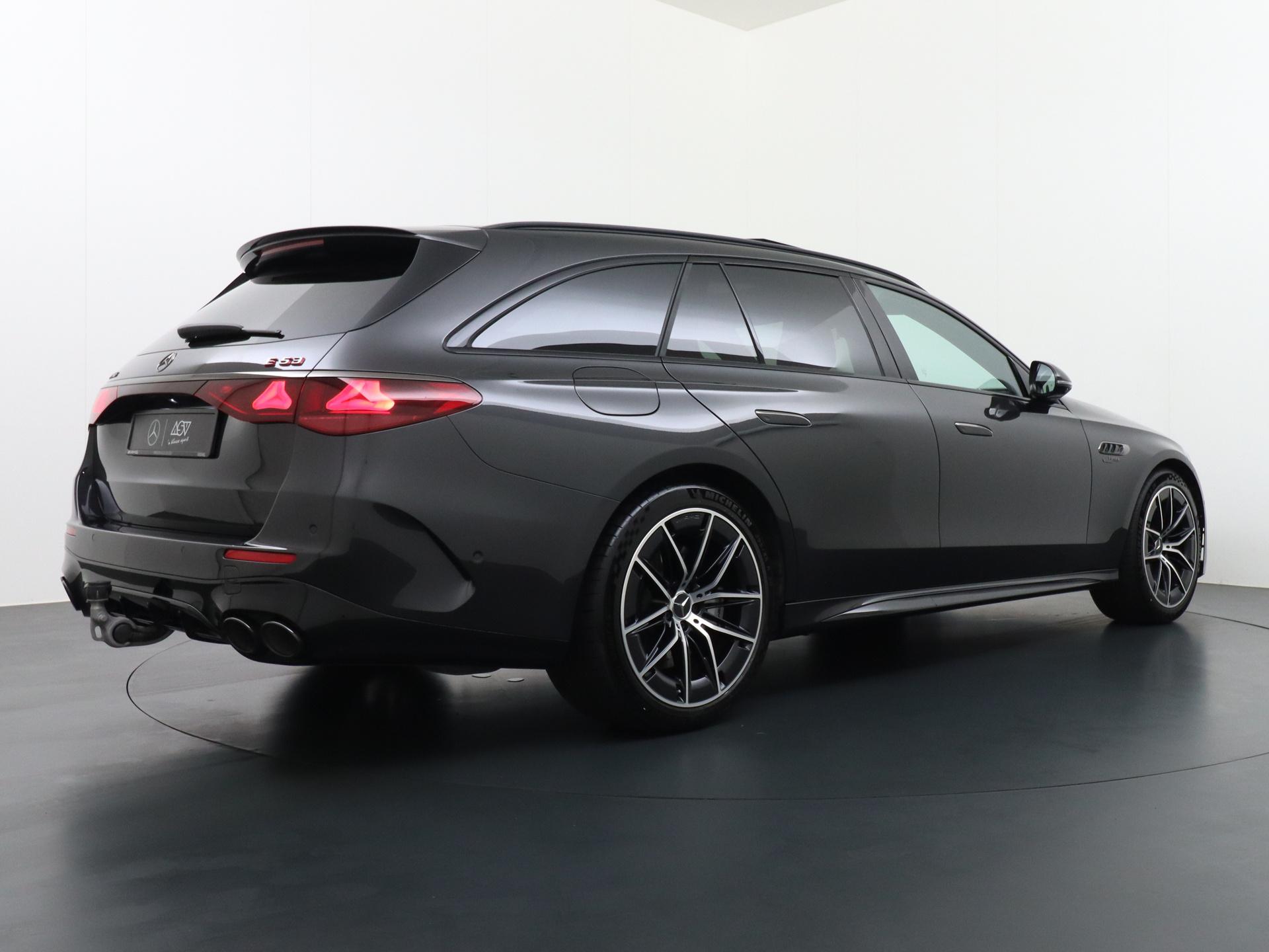 Mercedes-Benz E-Klasse Estate AMG 53 4MATIC+ 11