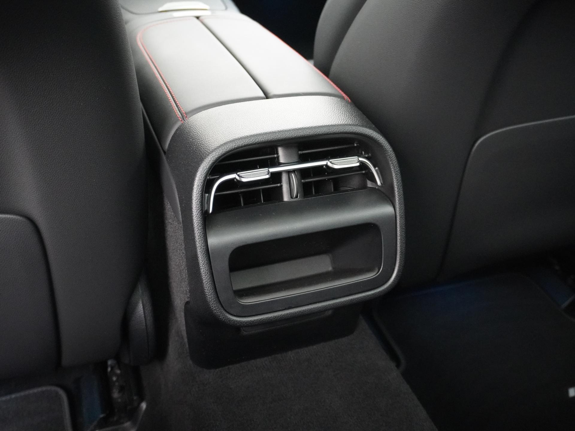 Mercedes-Benz E-Klasse Estate AMG 53 4MATIC+ 27