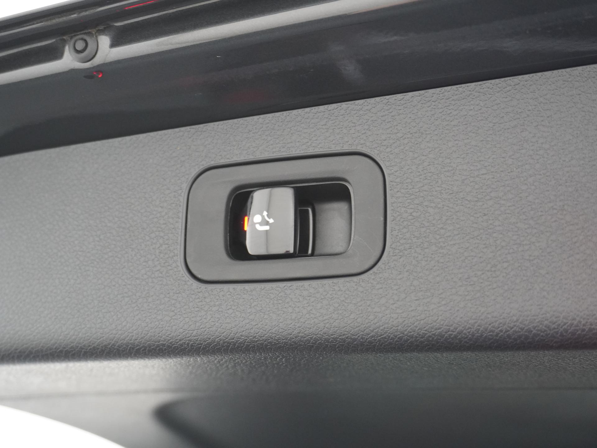 Mercedes-Benz E-Klasse Estate AMG 53 4MATIC+ 9