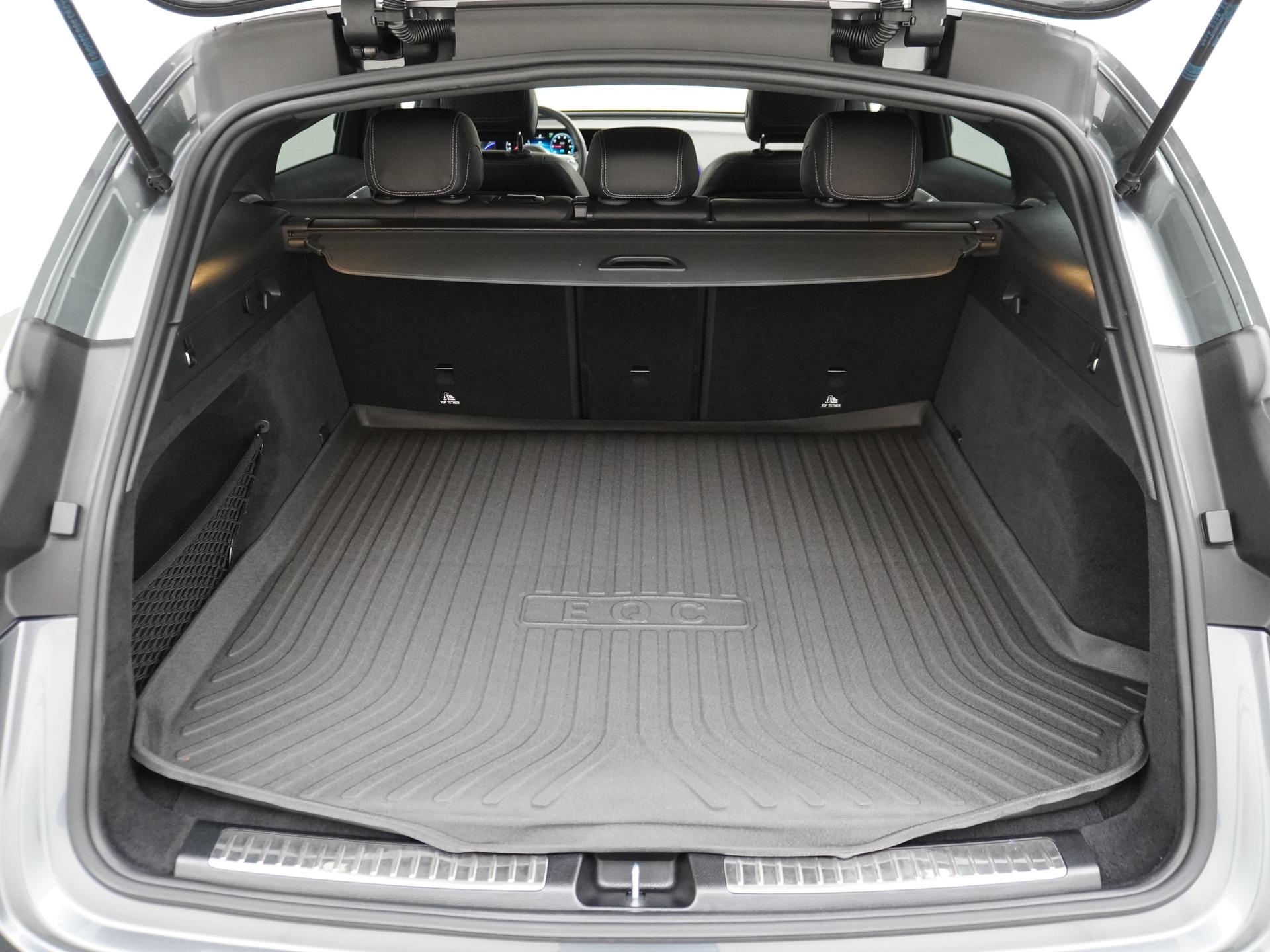 Mercedes-Benz EQC 400 4MATIC AMG Line 80 kWh Accu 18