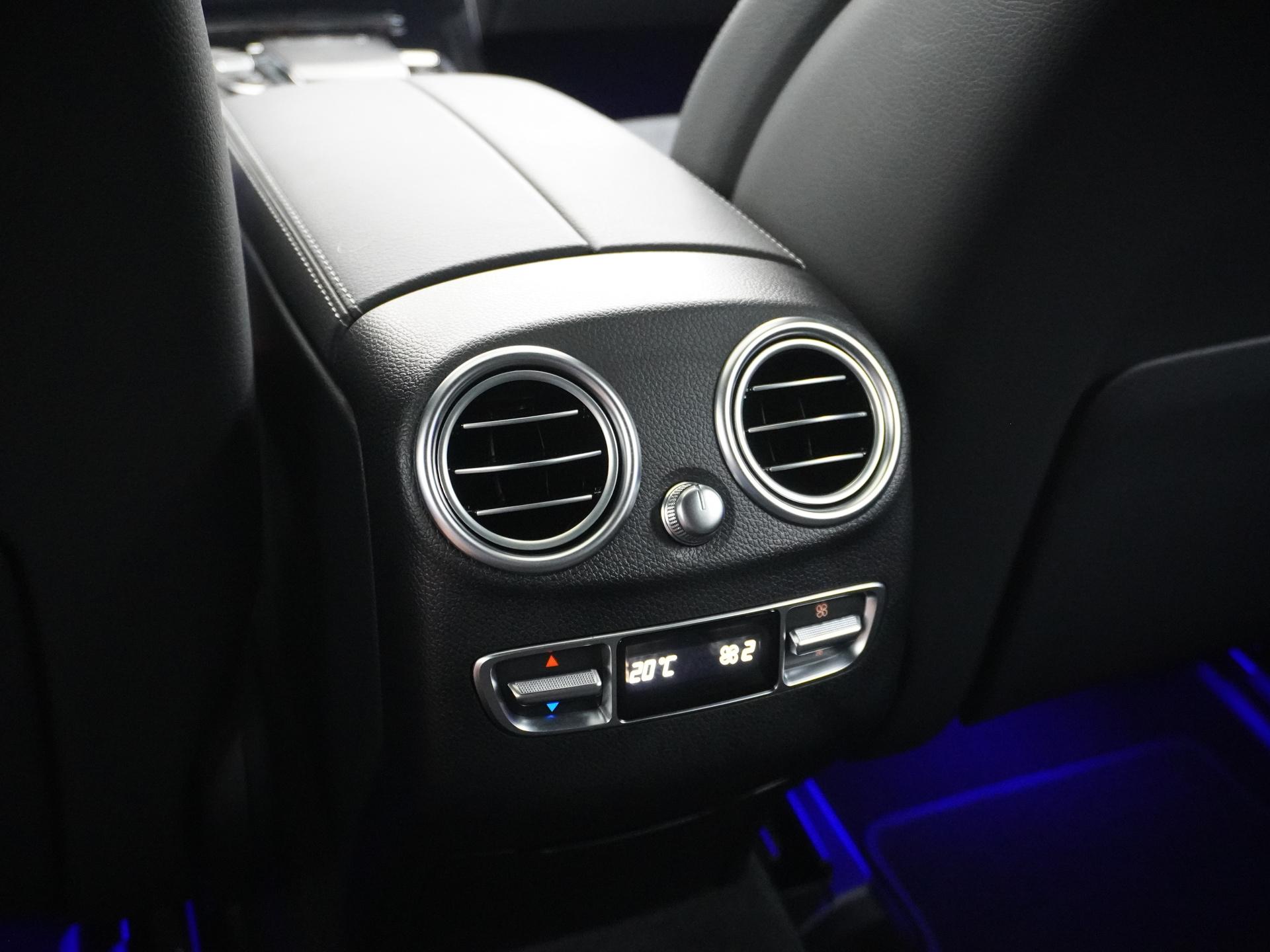 Mercedes-Benz EQC 400 4MATIC AMG Line 80 kWh Accu 28