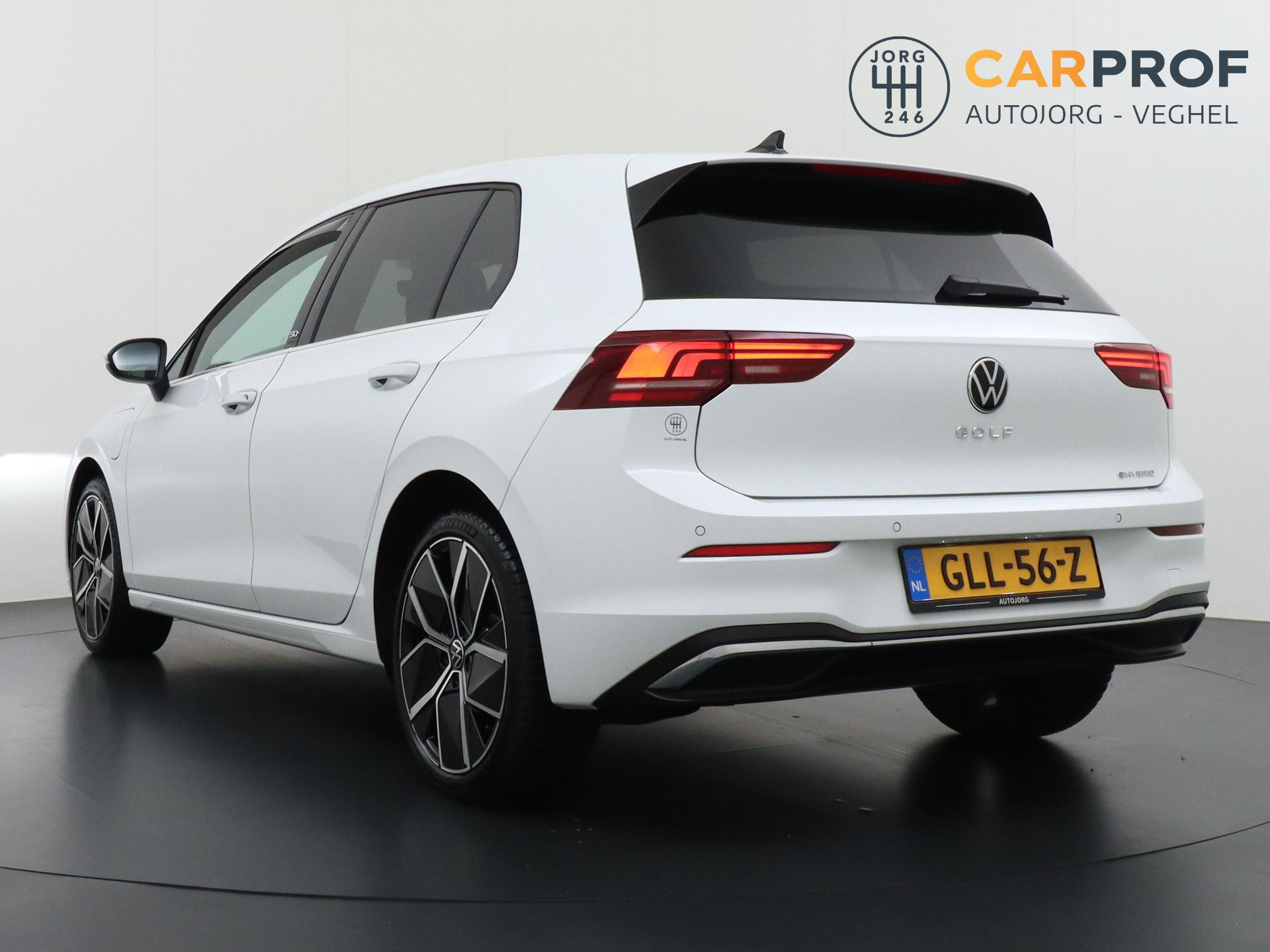 Volkswagen Golf 1.5 eHybrid 50 Edition 1