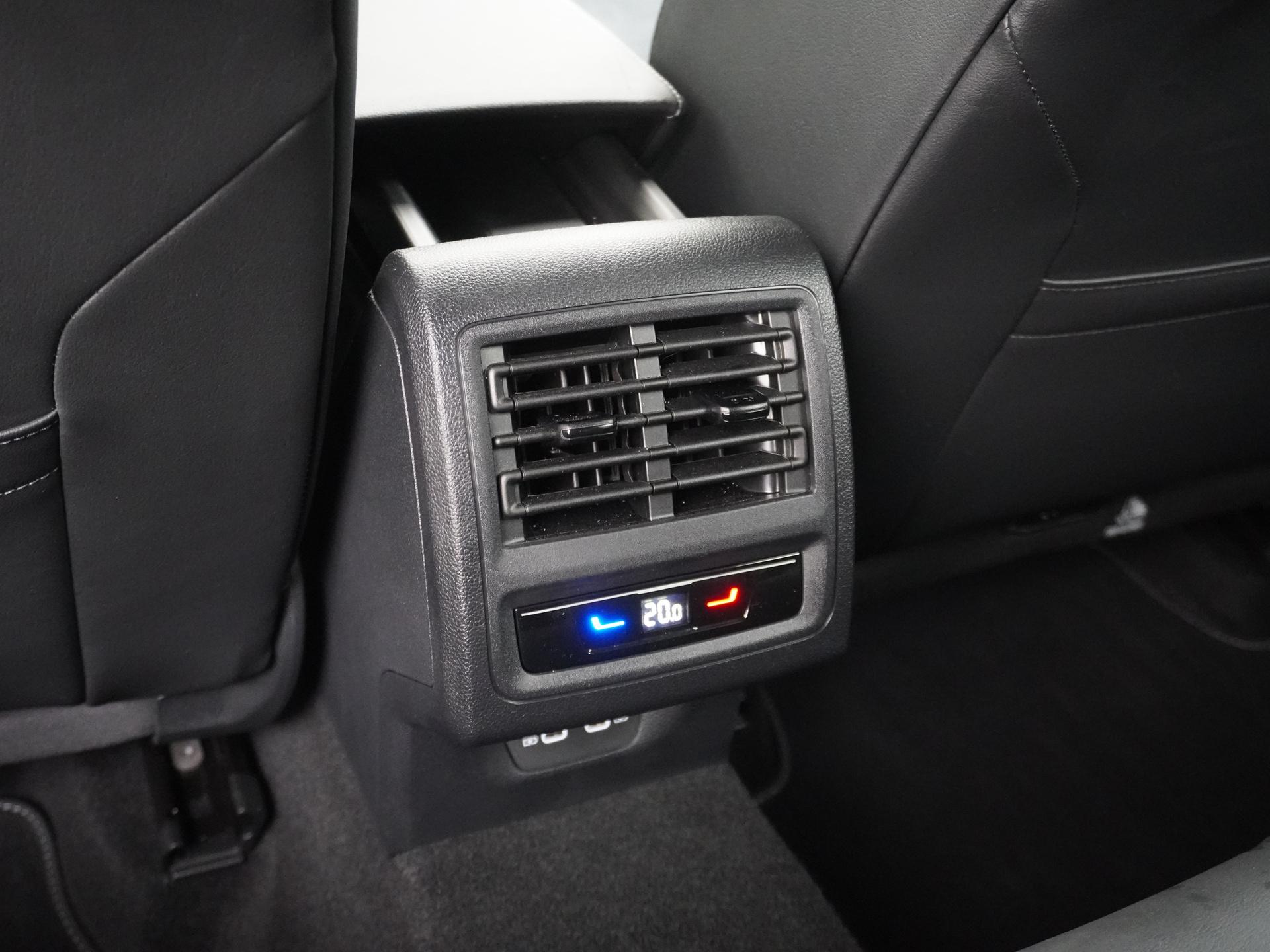 Volkswagen Golf 1.5 eHybrid 50 Edition 19