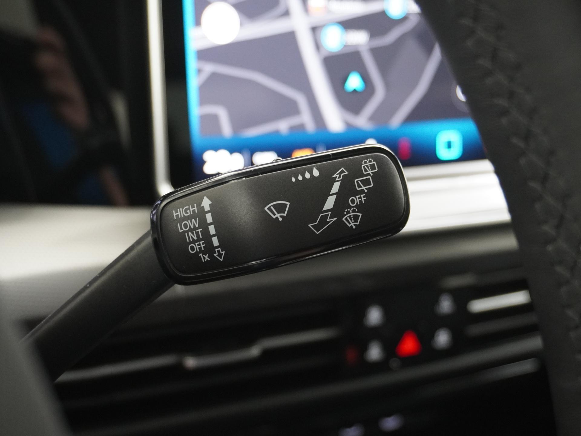 Volkswagen Golf 1.5 eHybrid 50 Edition 25