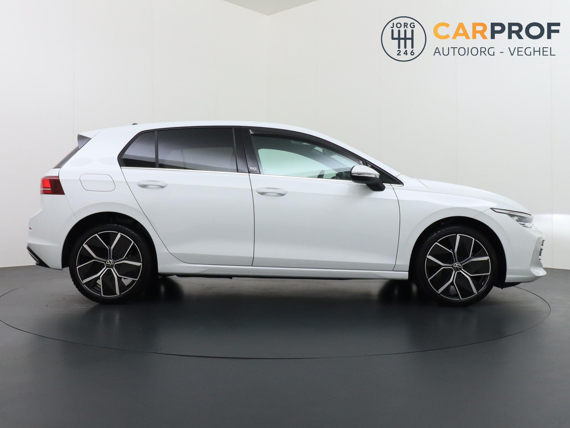 Volkswagen Golf 1.5 eHybrid 50 Edition 43