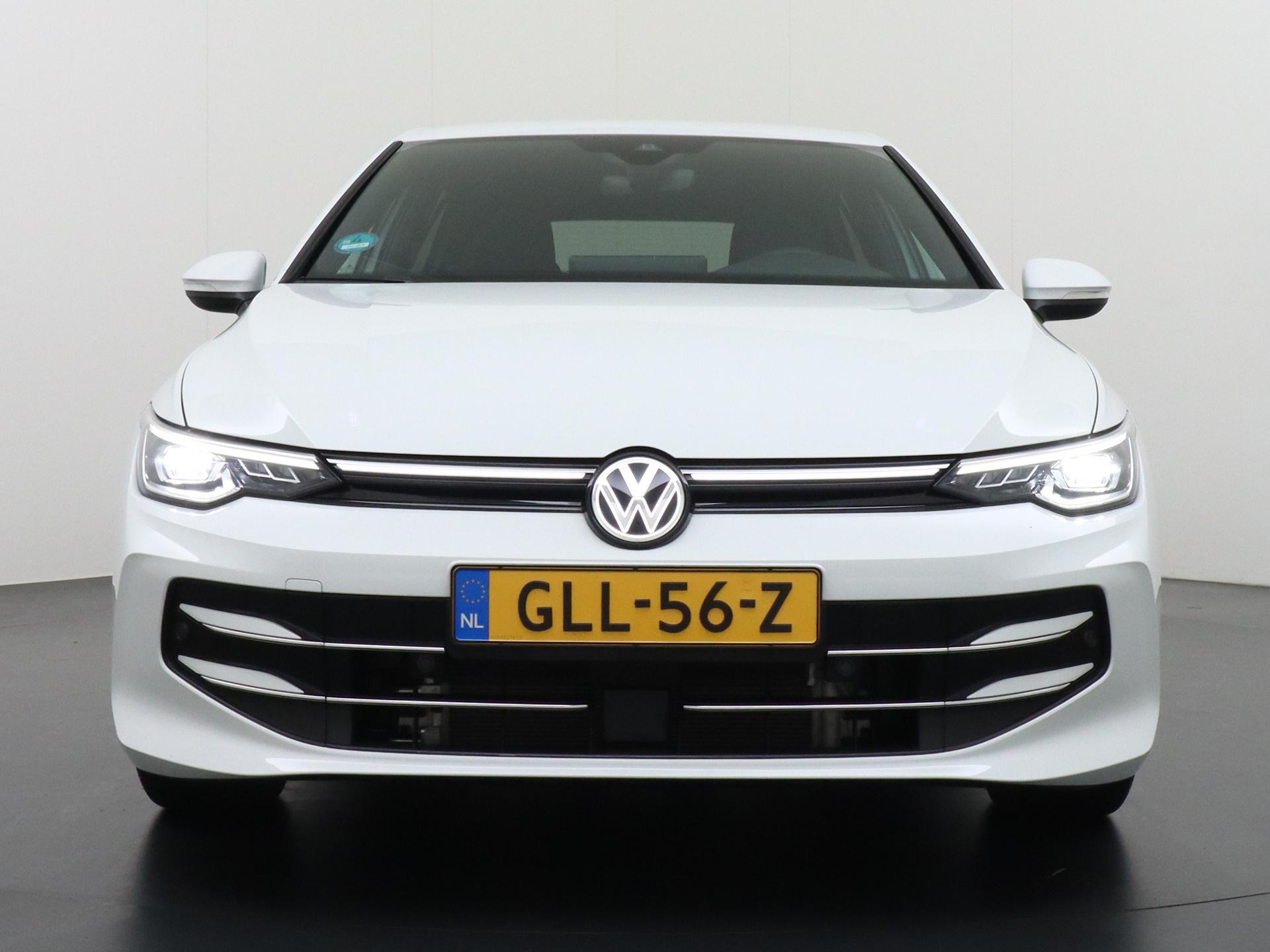 Volkswagen Golf 1.5 eHybrid 50 Edition 44