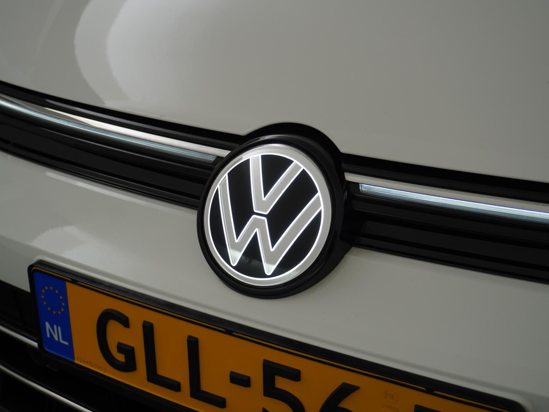 Volkswagen Golf 1.5 eHybrid 50 Edition 9