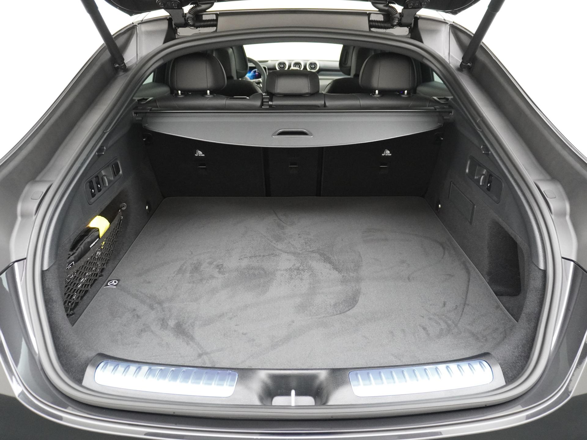 Mercedes-Benz GLC Coupé 300e 4MATIC Sport Edition 13