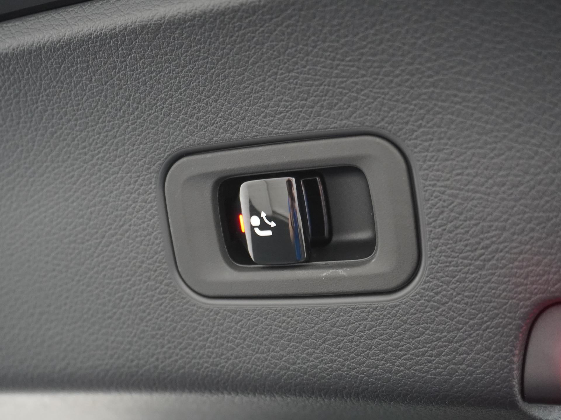 Mercedes-Benz GLC Coupé 300e 4MATIC Sport Edition 14