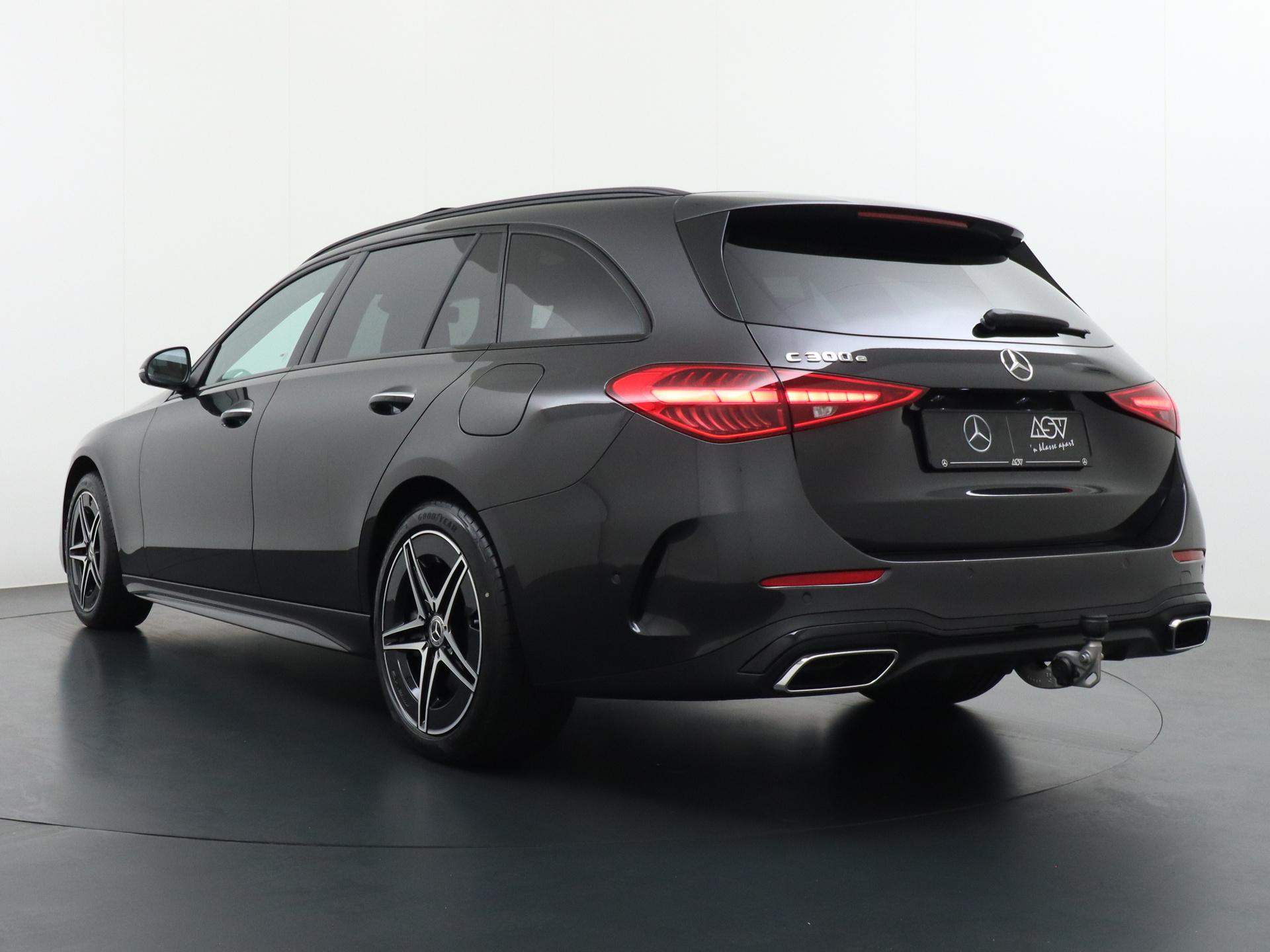 Mercedes-Benz C-Klasse Estate 300 e Business Solution AMG 2