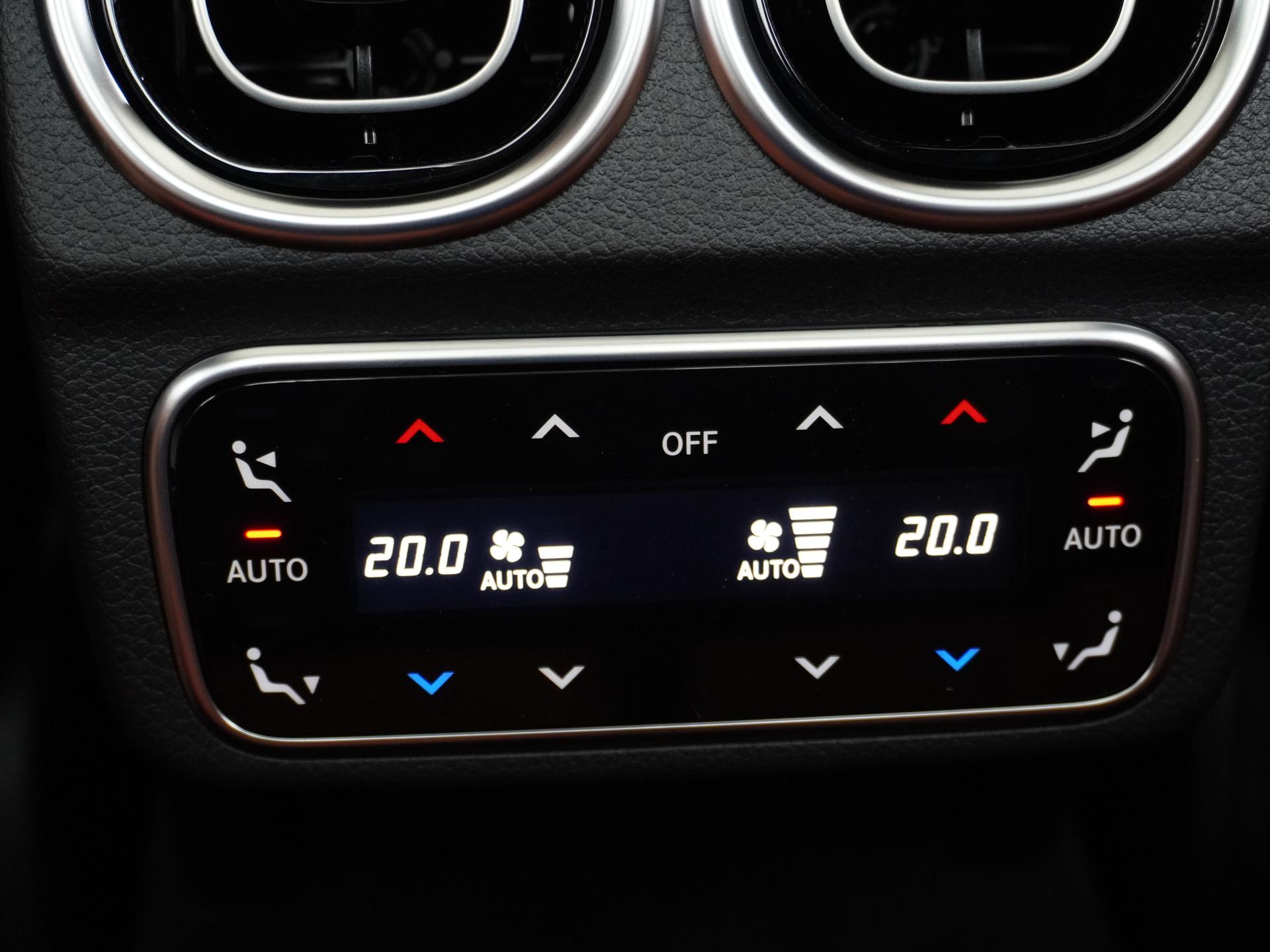 Mercedes-Benz C-Klasse Estate 300 e Business Solution AMG 26