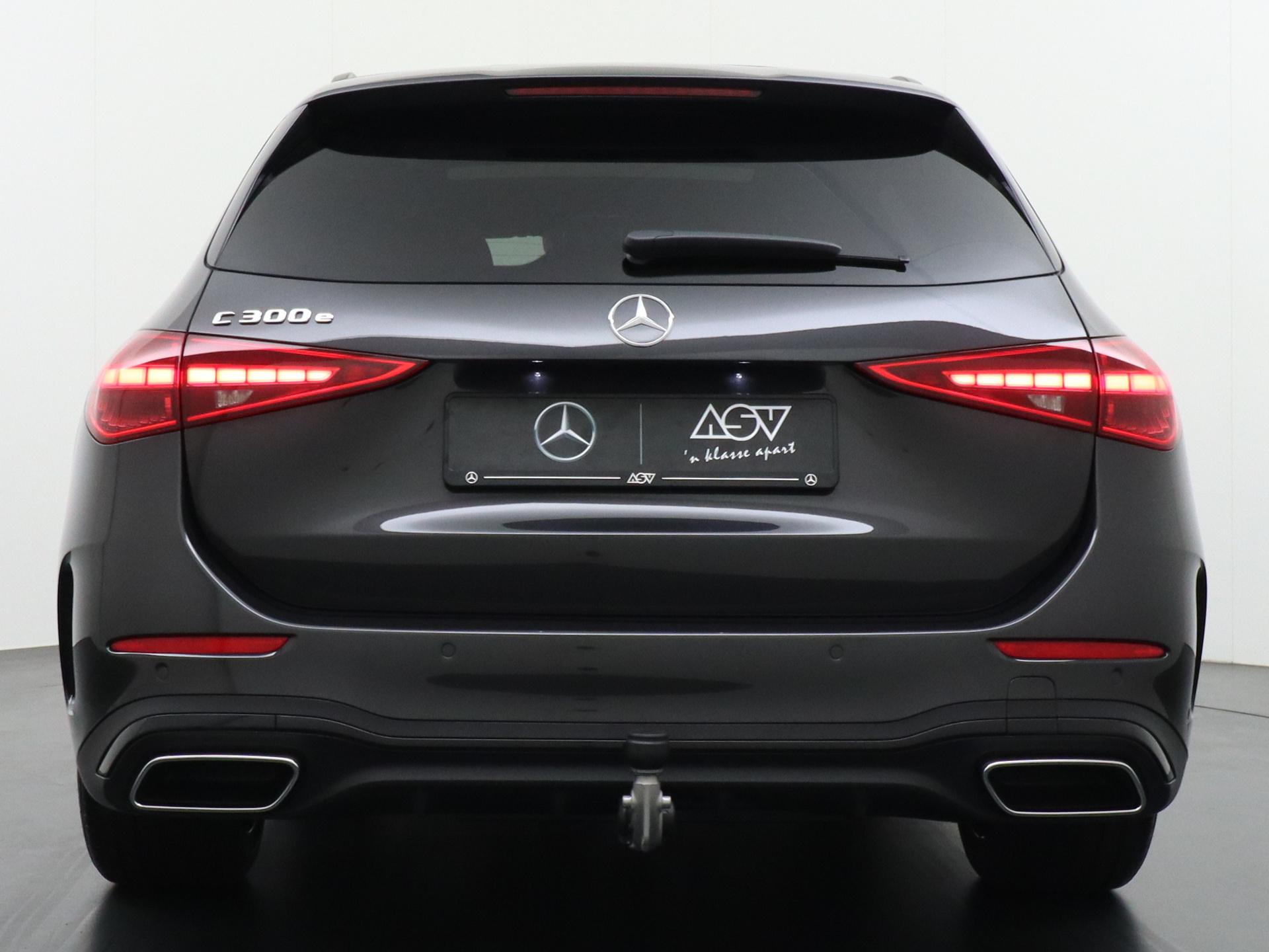 Mercedes-Benz C-Klasse Estate 300 e Business Solution AMG 3