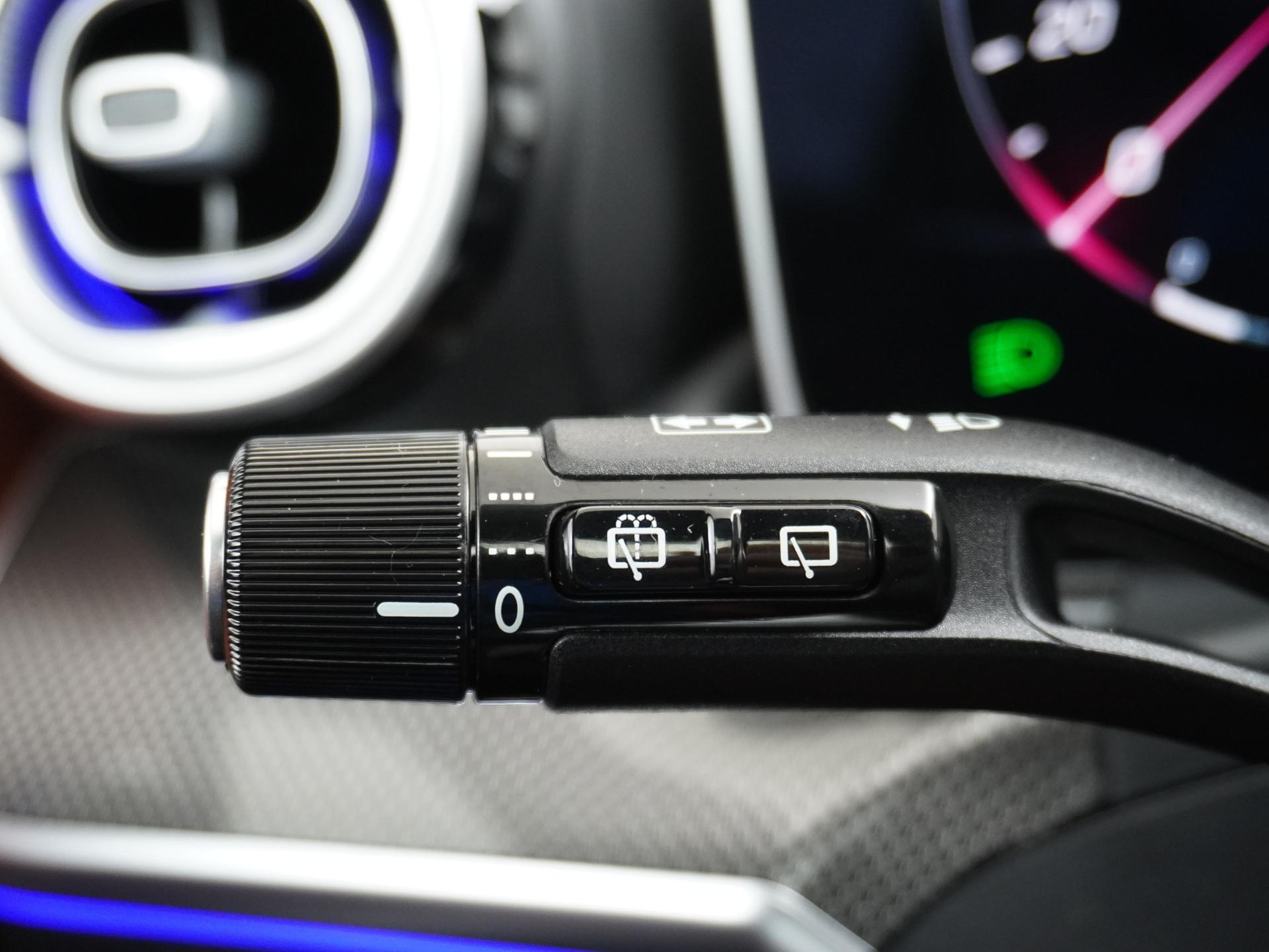 Mercedes-Benz C-Klasse Estate 300 e Business Solution AMG 31