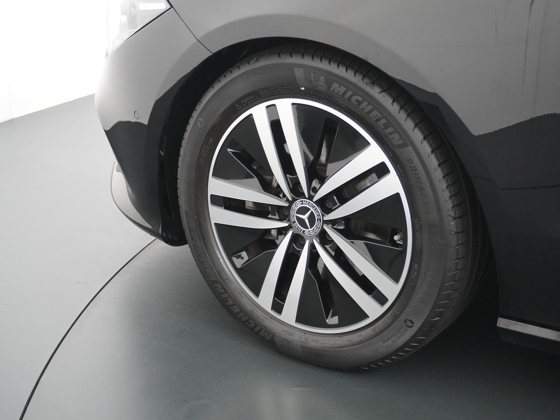 Mercedes-Benz CLA-Klasse Shooting Brake 200 Business Solution Luxury 16