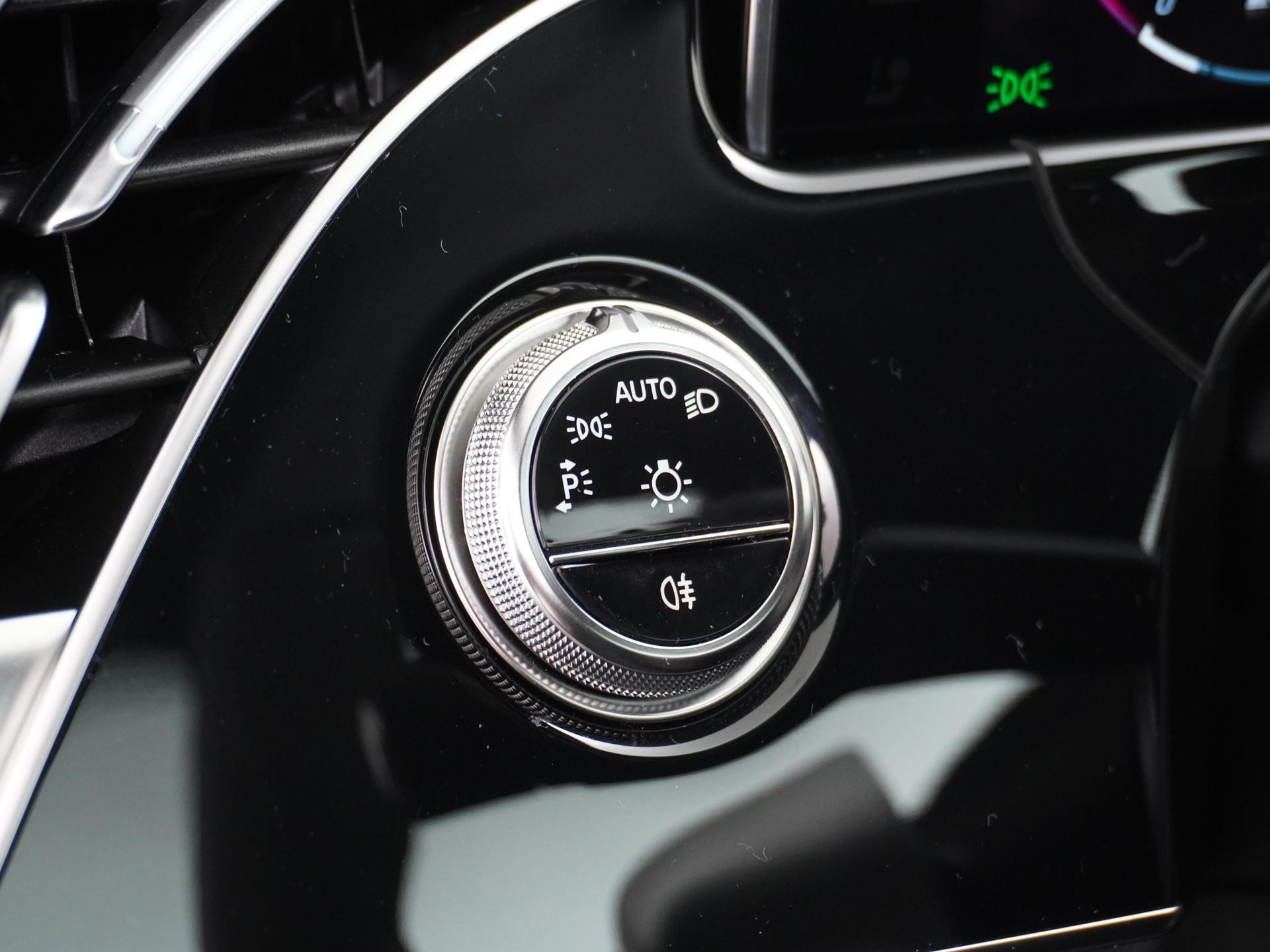 Mercedes-Benz E-Klasse Estate 300 e Exclusive Line 32