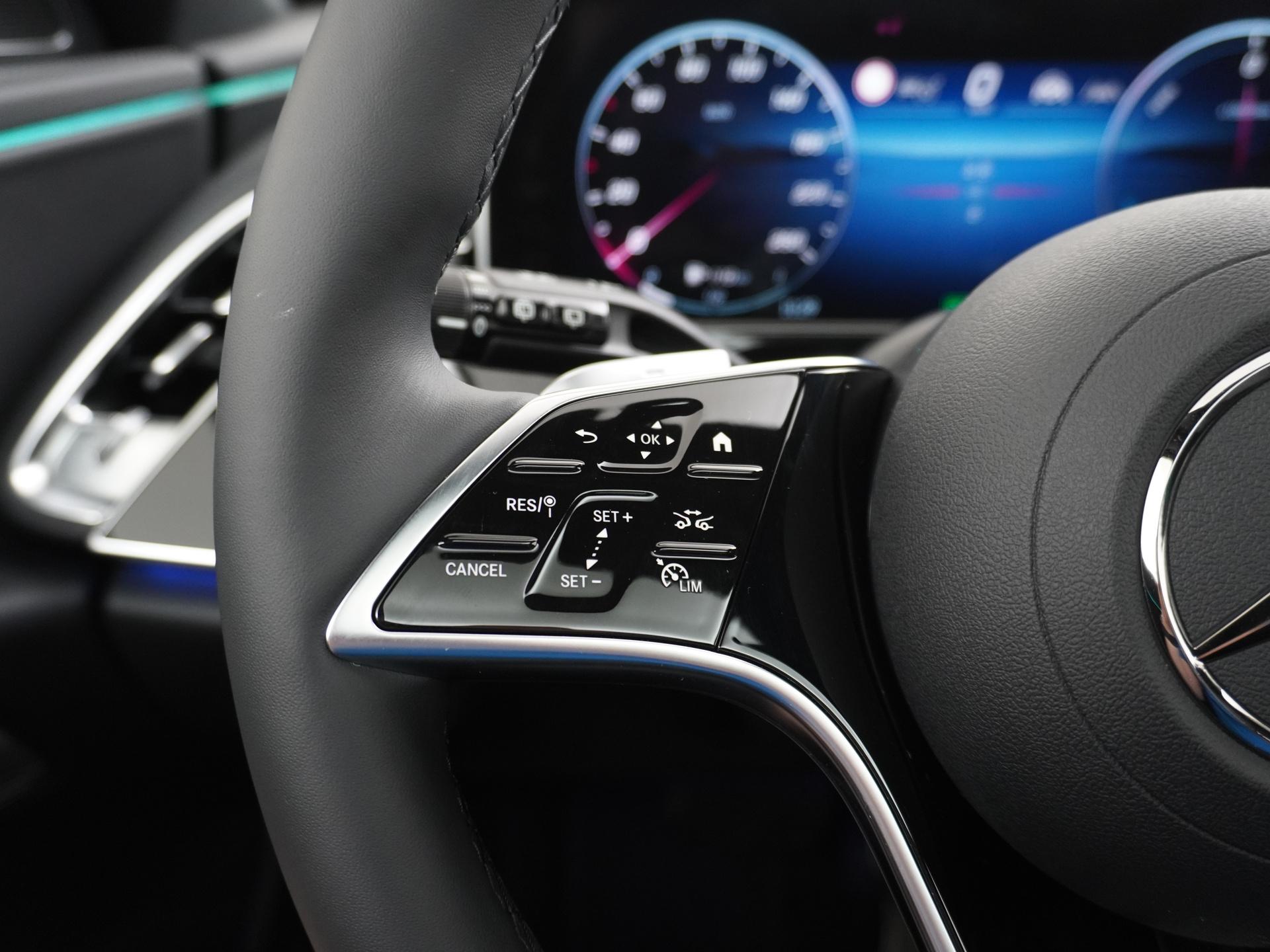 Mercedes-Benz E-Klasse Estate 300 e Exclusive Line 35