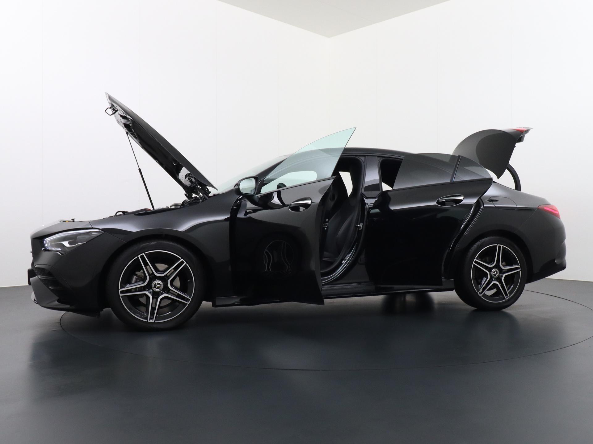 Mercedes-Benz CLA-Klasse 180 AMG Line Star Edition 13