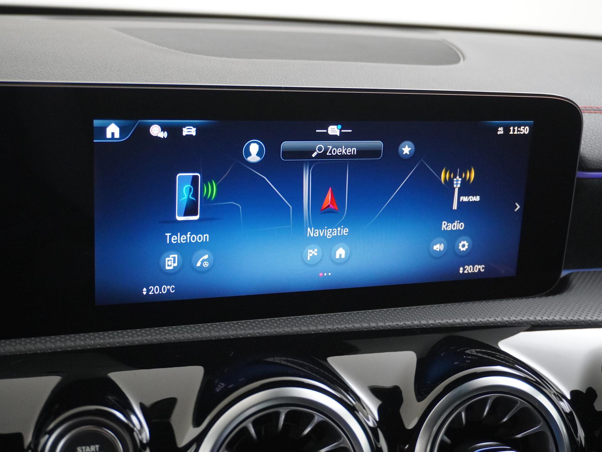 Mercedes-Benz CLA-Klasse 180 AMG Line Star Edition 34