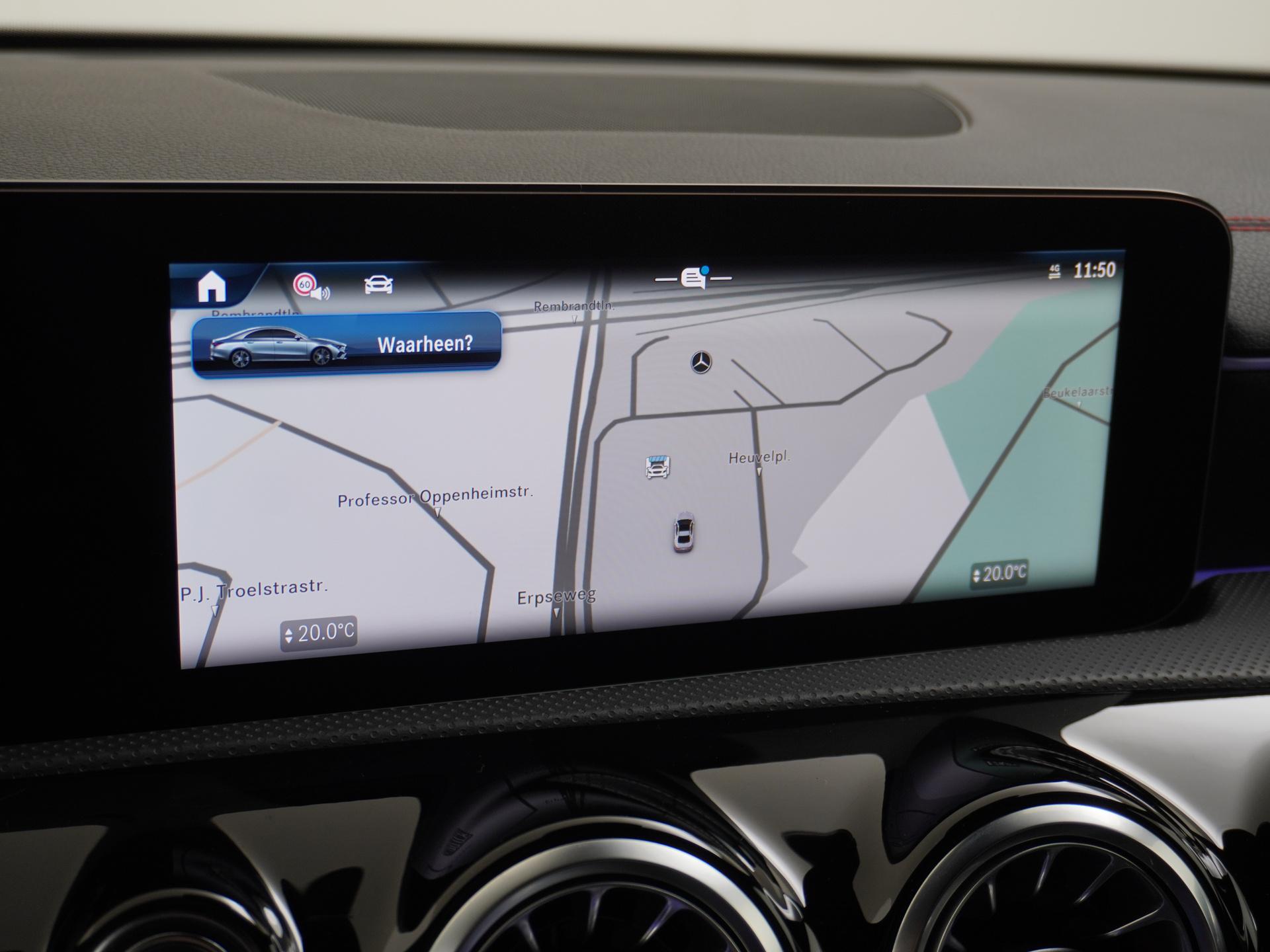 Mercedes-Benz CLA-Klasse 180 AMG Line Star Edition 38