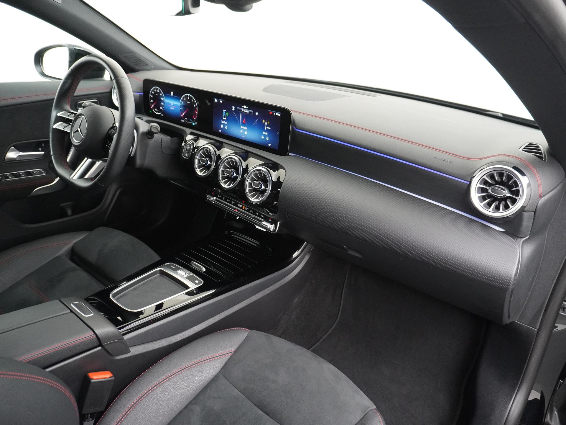 Mercedes-Benz CLA-Klasse 180 AMG Line Star Edition 45