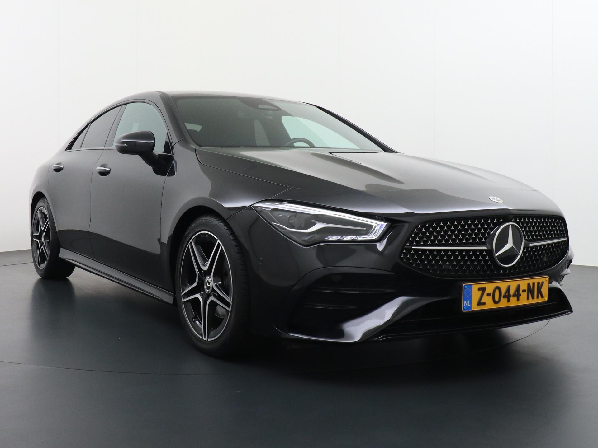 Mercedes-Benz CLA-Klasse 180 AMG Line Star Edition 11