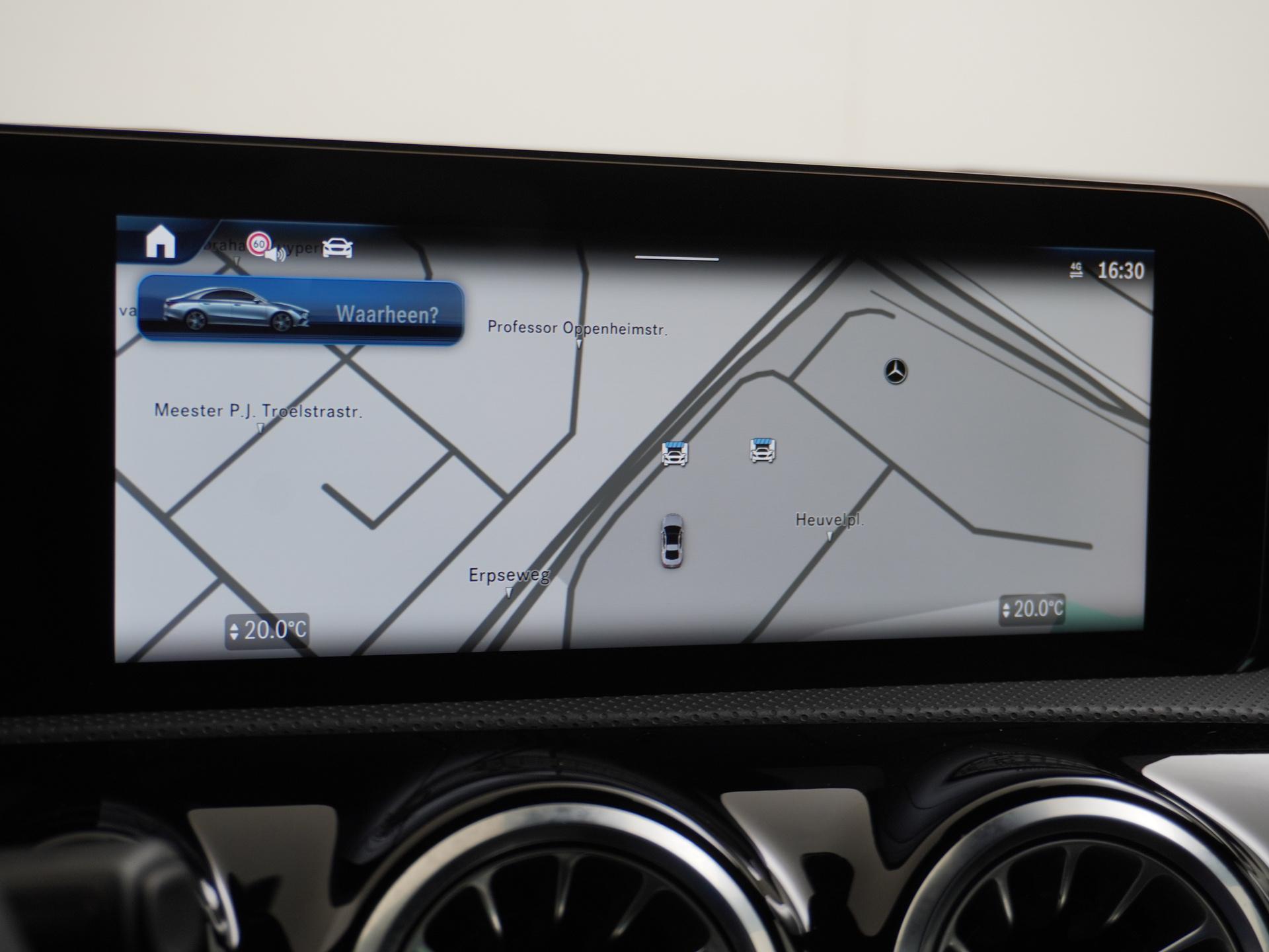 Mercedes-Benz CLA-Klasse 180 AMG Line Star Edition 12