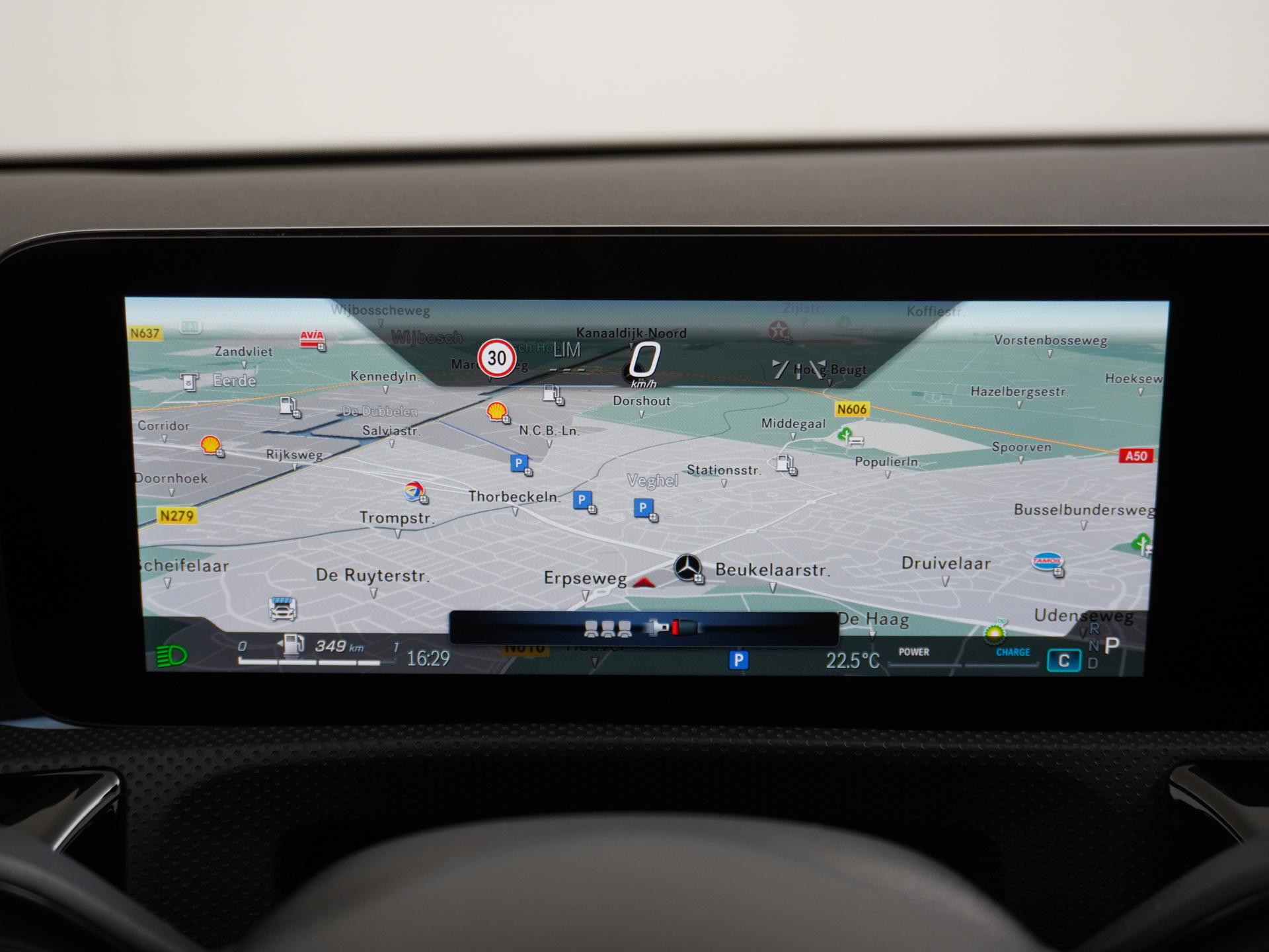 Mercedes-Benz CLA-Klasse 180 AMG Line Star Edition 35