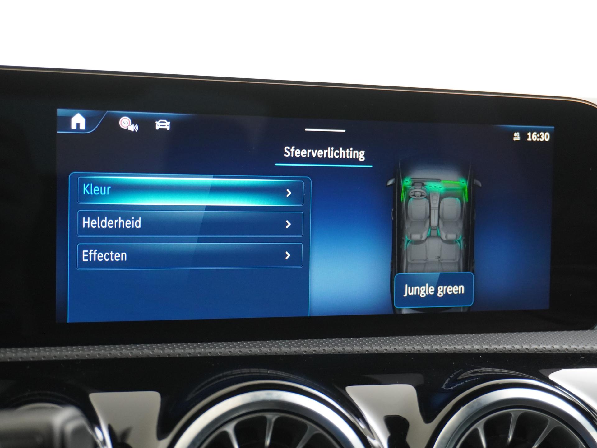 Mercedes-Benz CLA-Klasse 180 AMG Line Star Edition 43