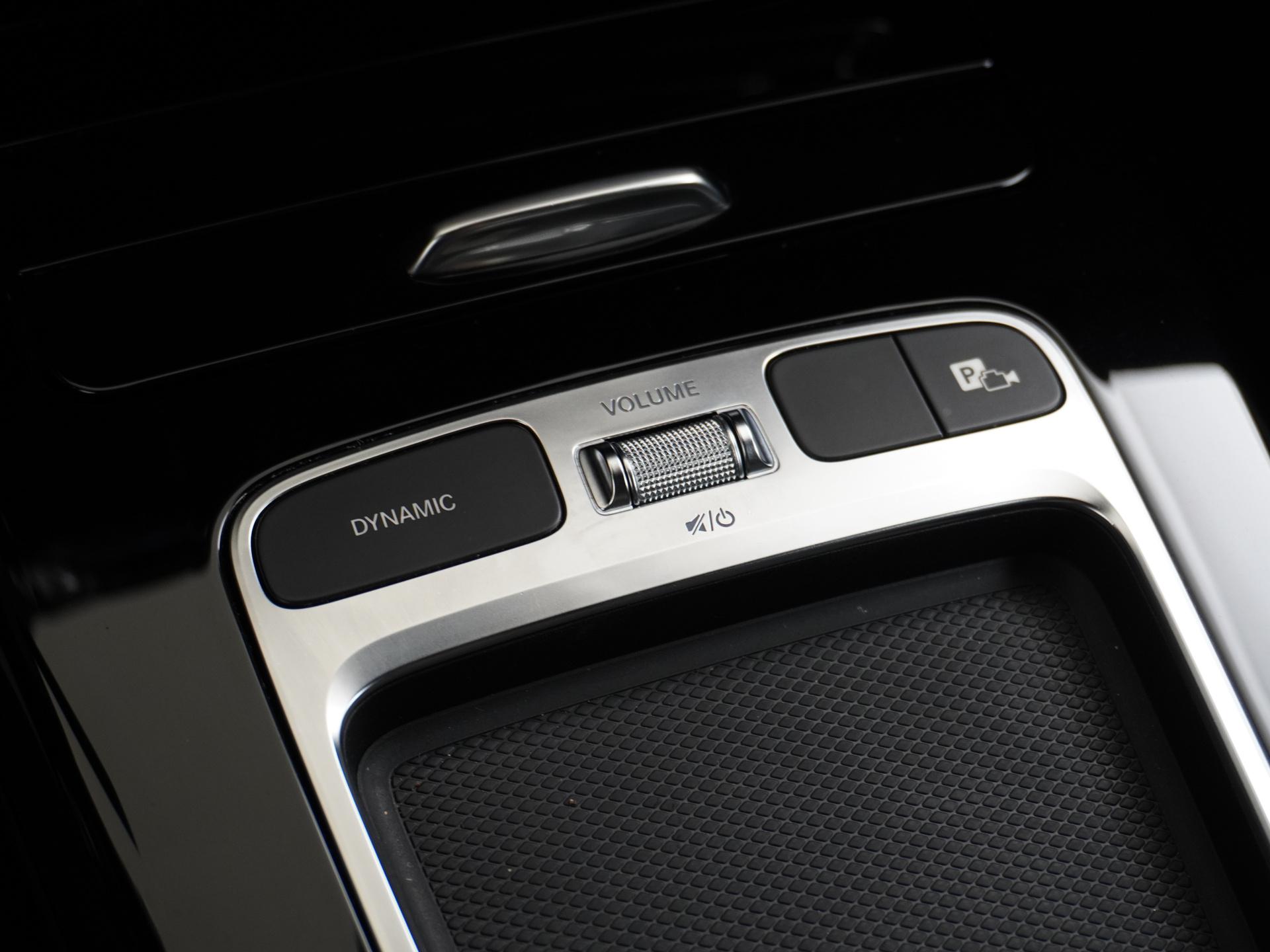 Mercedes-Benz CLA-Klasse 180 AMG Line Star Edition 7