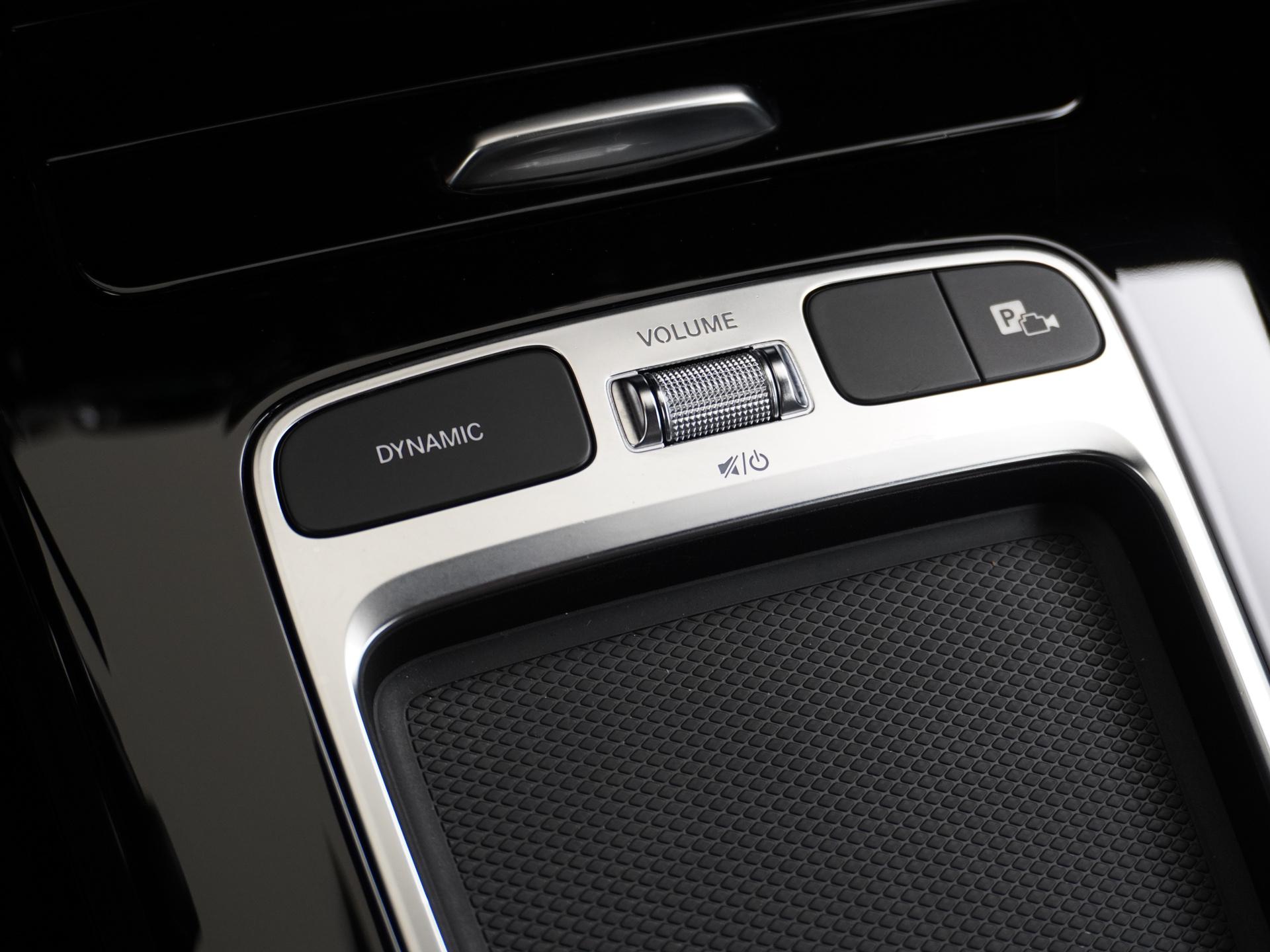 Mercedes-Benz A-Klasse 180 AMG Line Star Edition 10