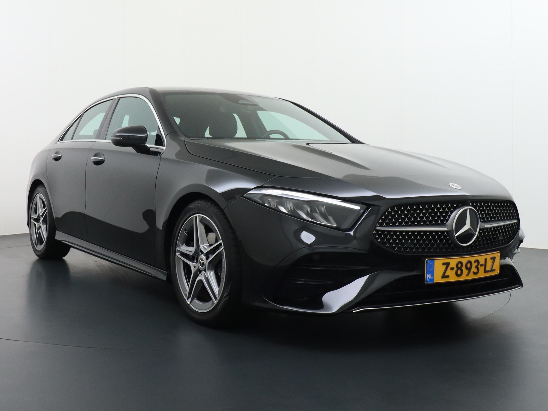 Mercedes-Benz A-Klasse 180 AMG Line Star Edition 12