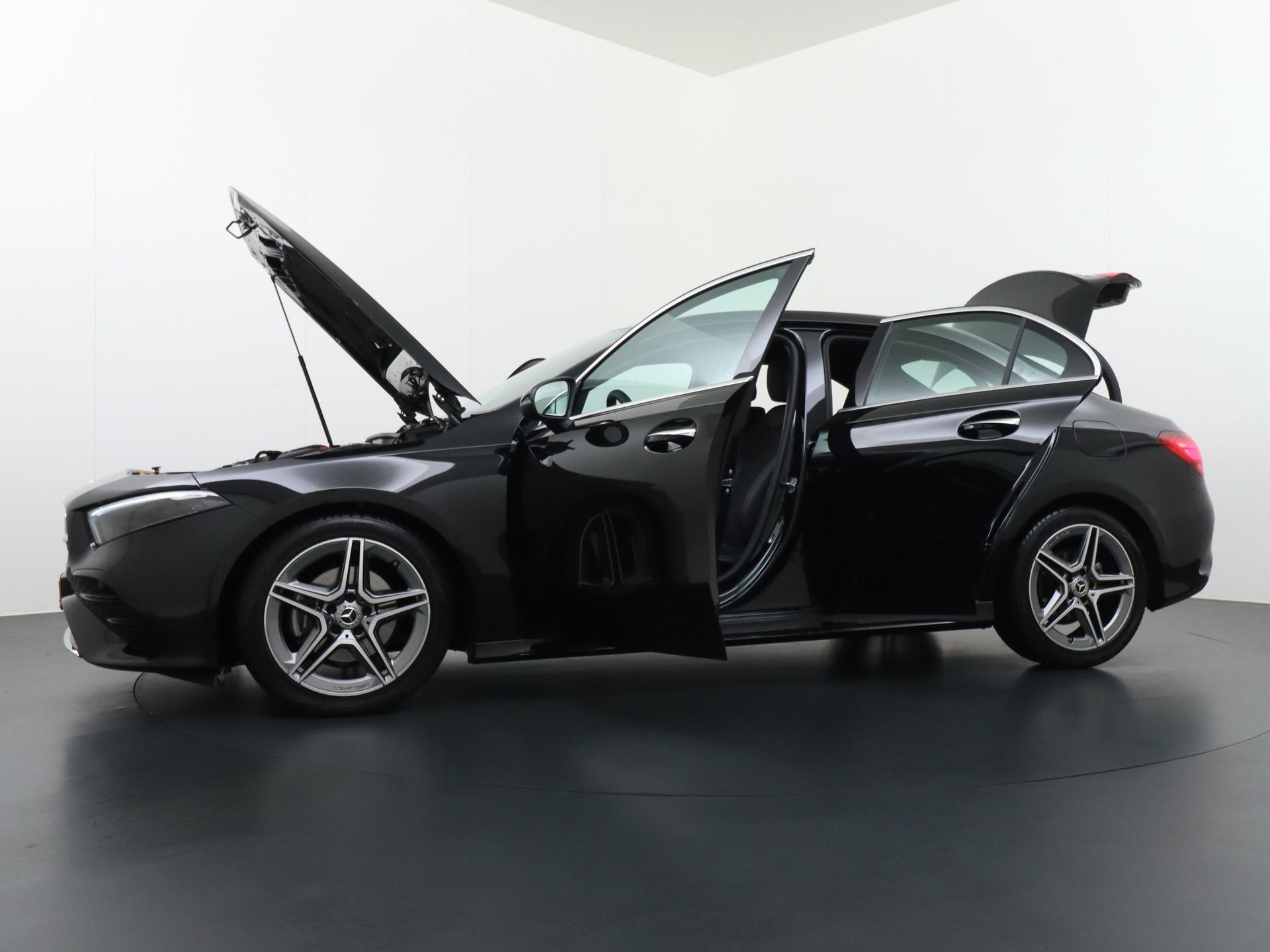 Mercedes-Benz A-Klasse 180 AMG Line Star Edition 16