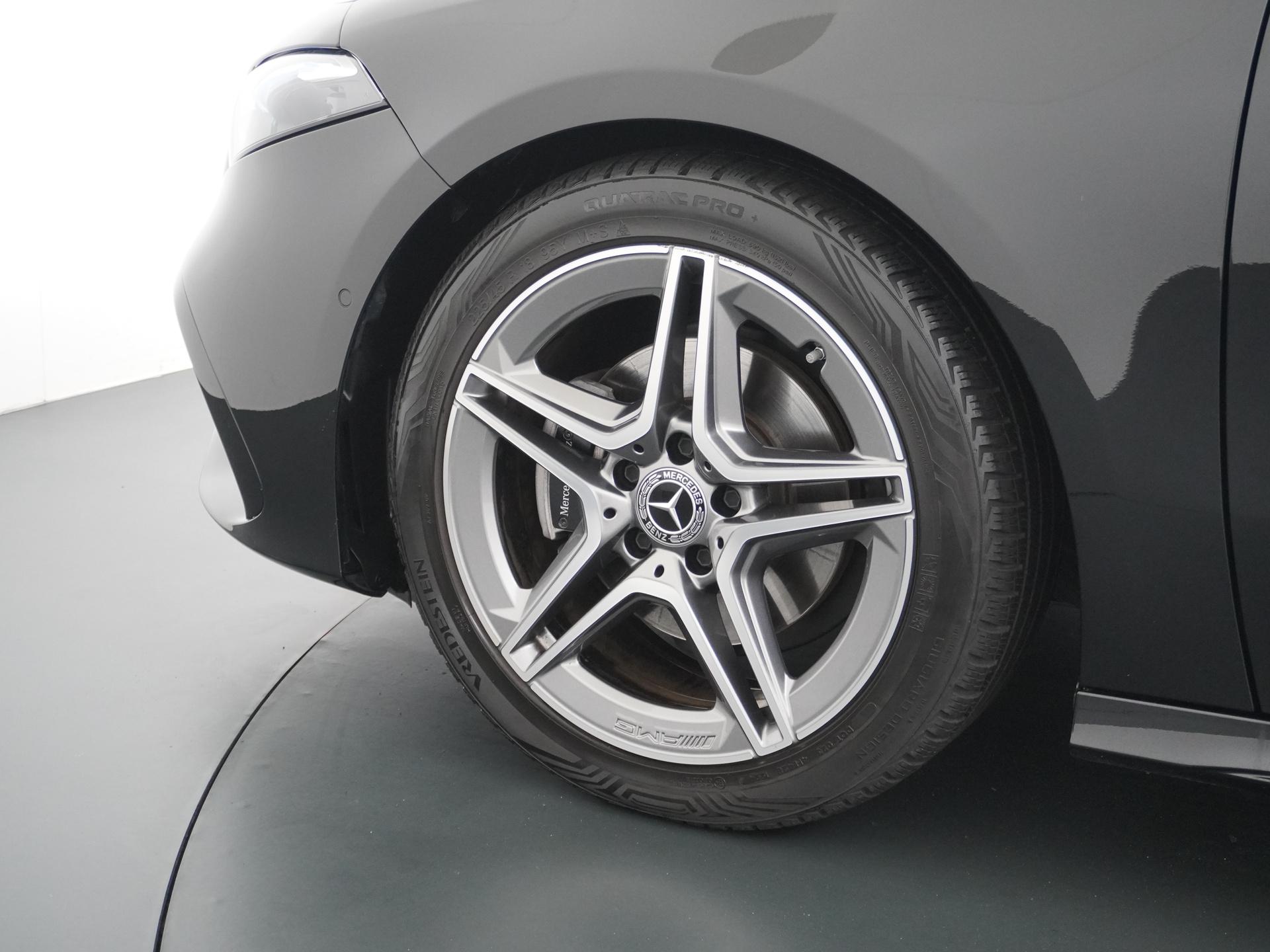 Mercedes-Benz A-Klasse 180 AMG Line Star Edition 20