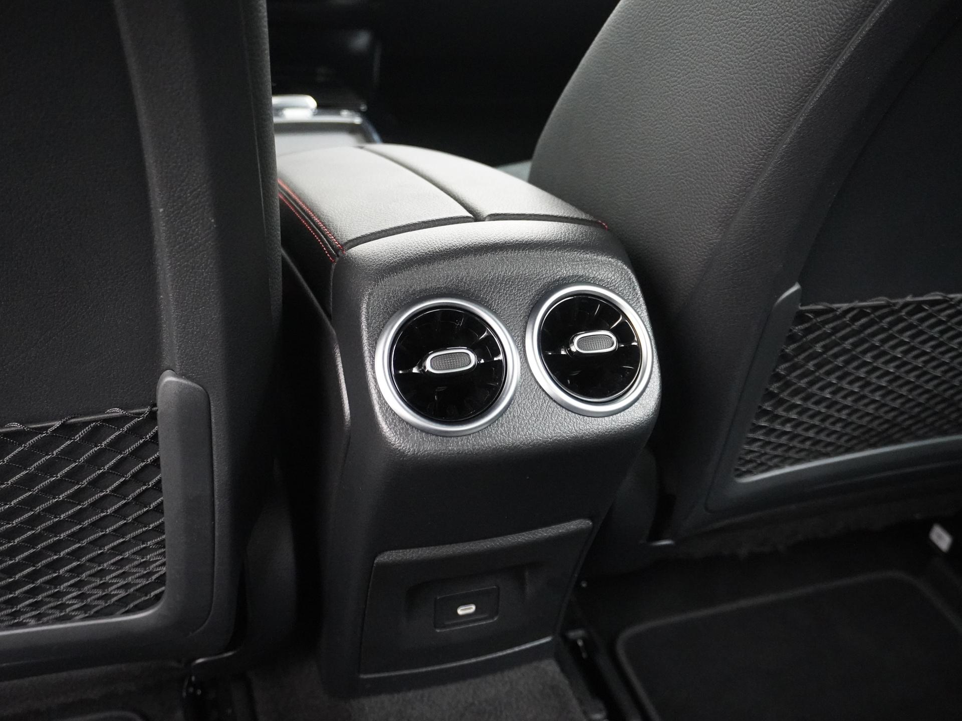 Mercedes-Benz A-Klasse 180 AMG Line Star Edition 27