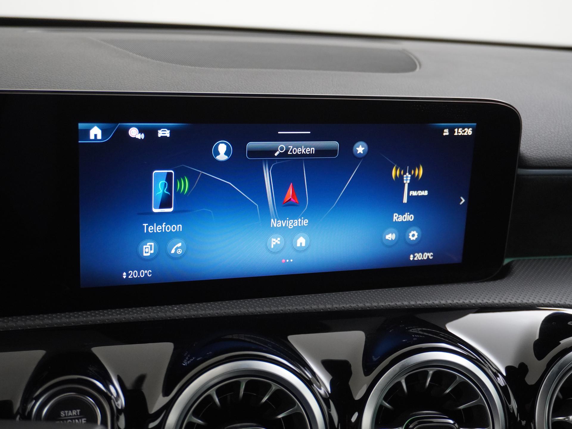 Mercedes-Benz A-Klasse 180 AMG Line Star Edition 37