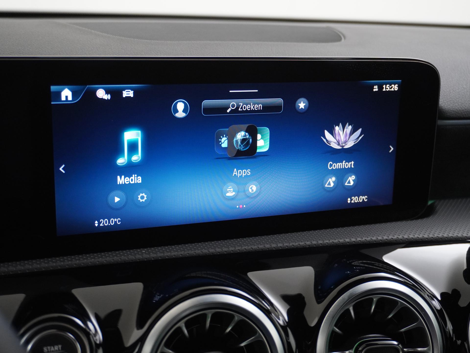 Mercedes-Benz A-Klasse 180 AMG Line Star Edition 38